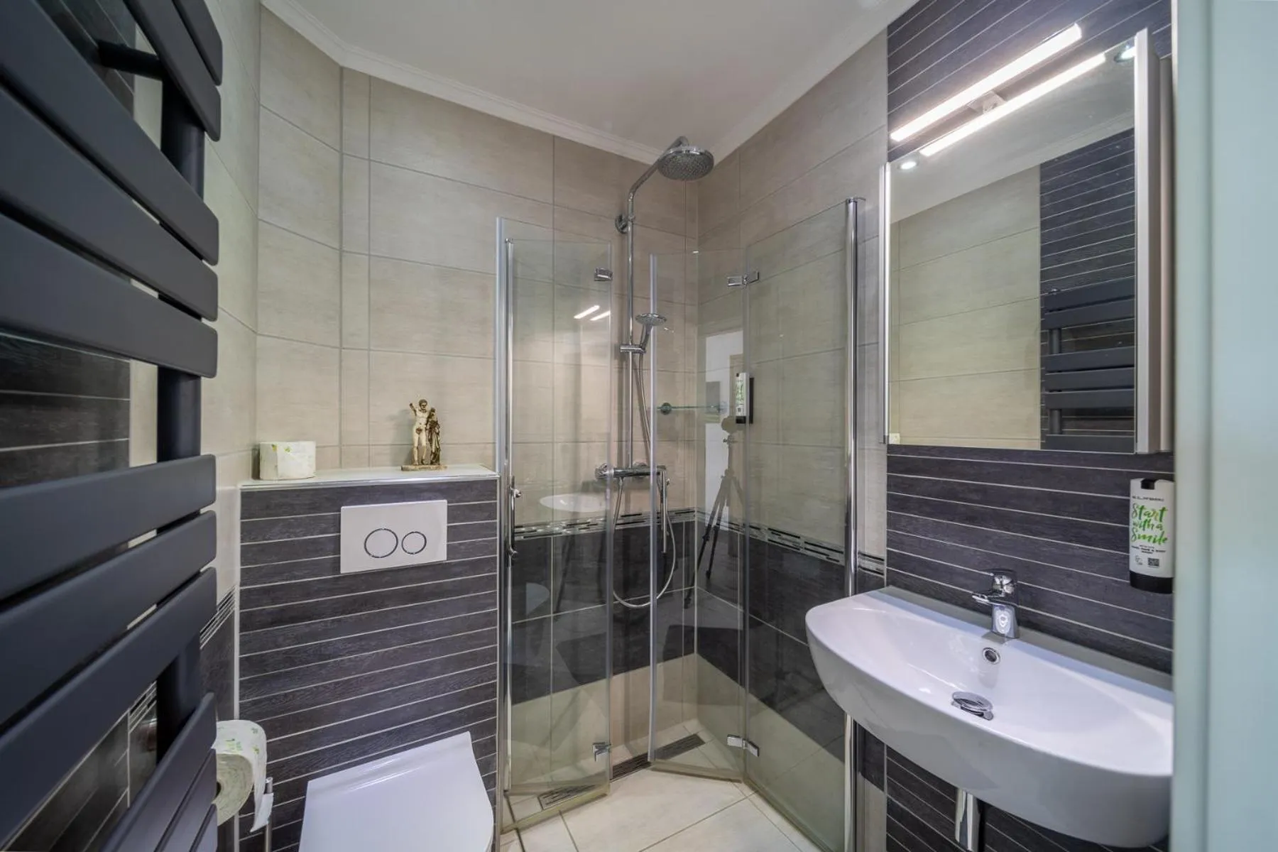 Bathroom in Hotel Zum Halbmond