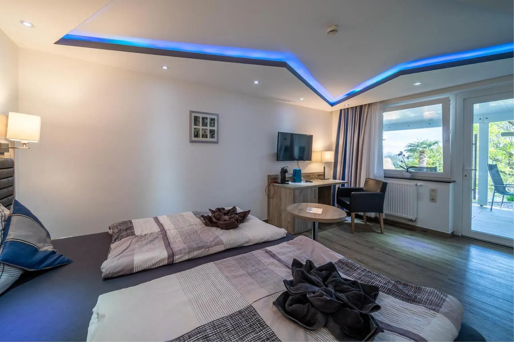 Double Room with Garden View - single occupancy in Hotel Zum Halbmond Double Room with Garden View - single occupancy in Hotel Zum Halbmond