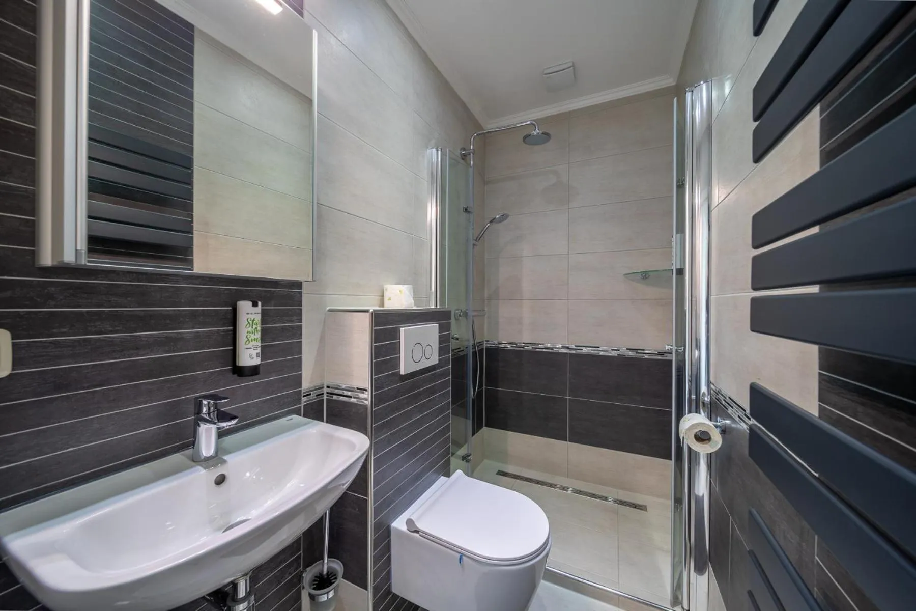 Bathroom in Hotel Zum Halbmond