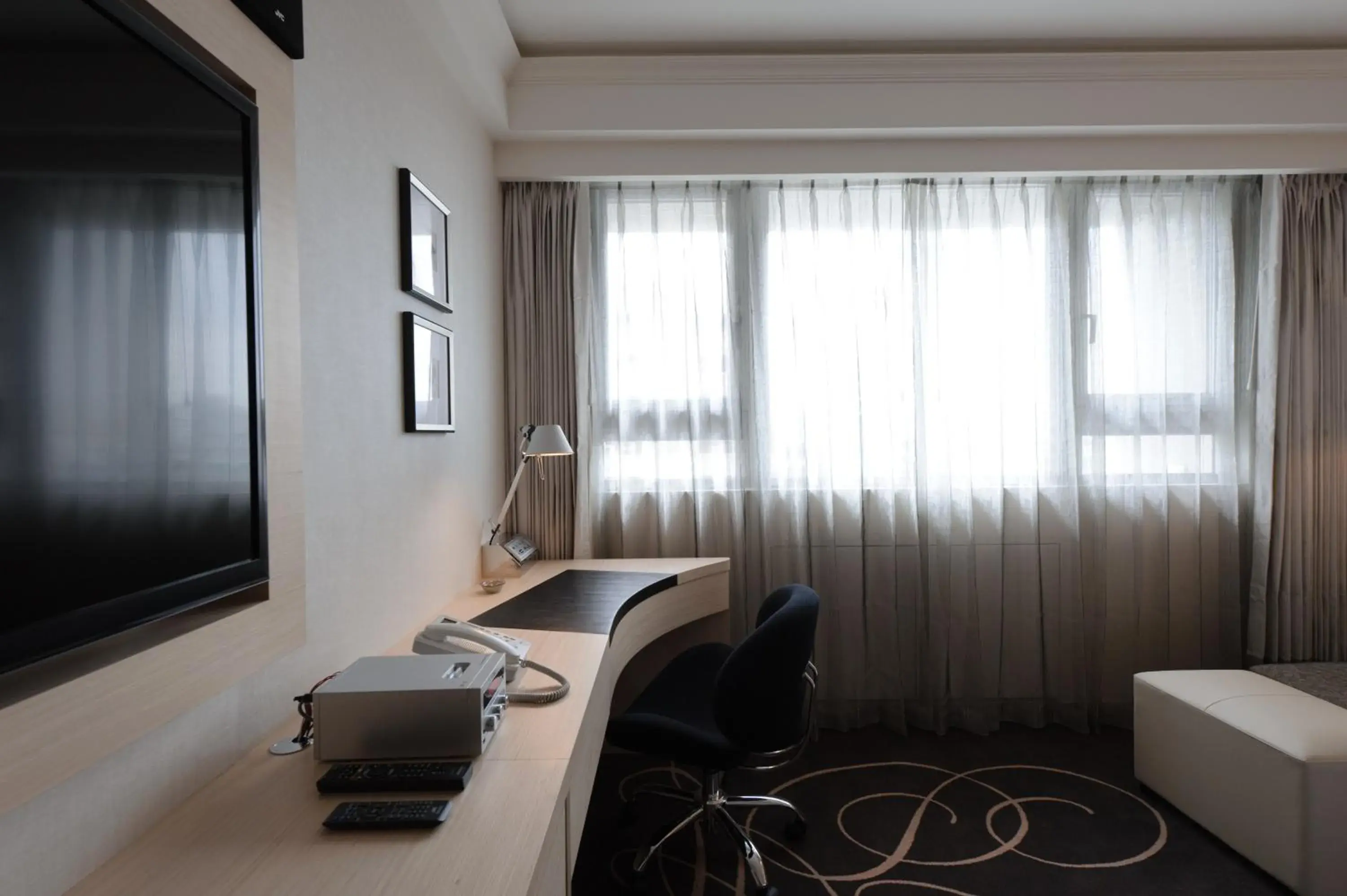 TV and multimedia in K Hotel Taipei Songjiang