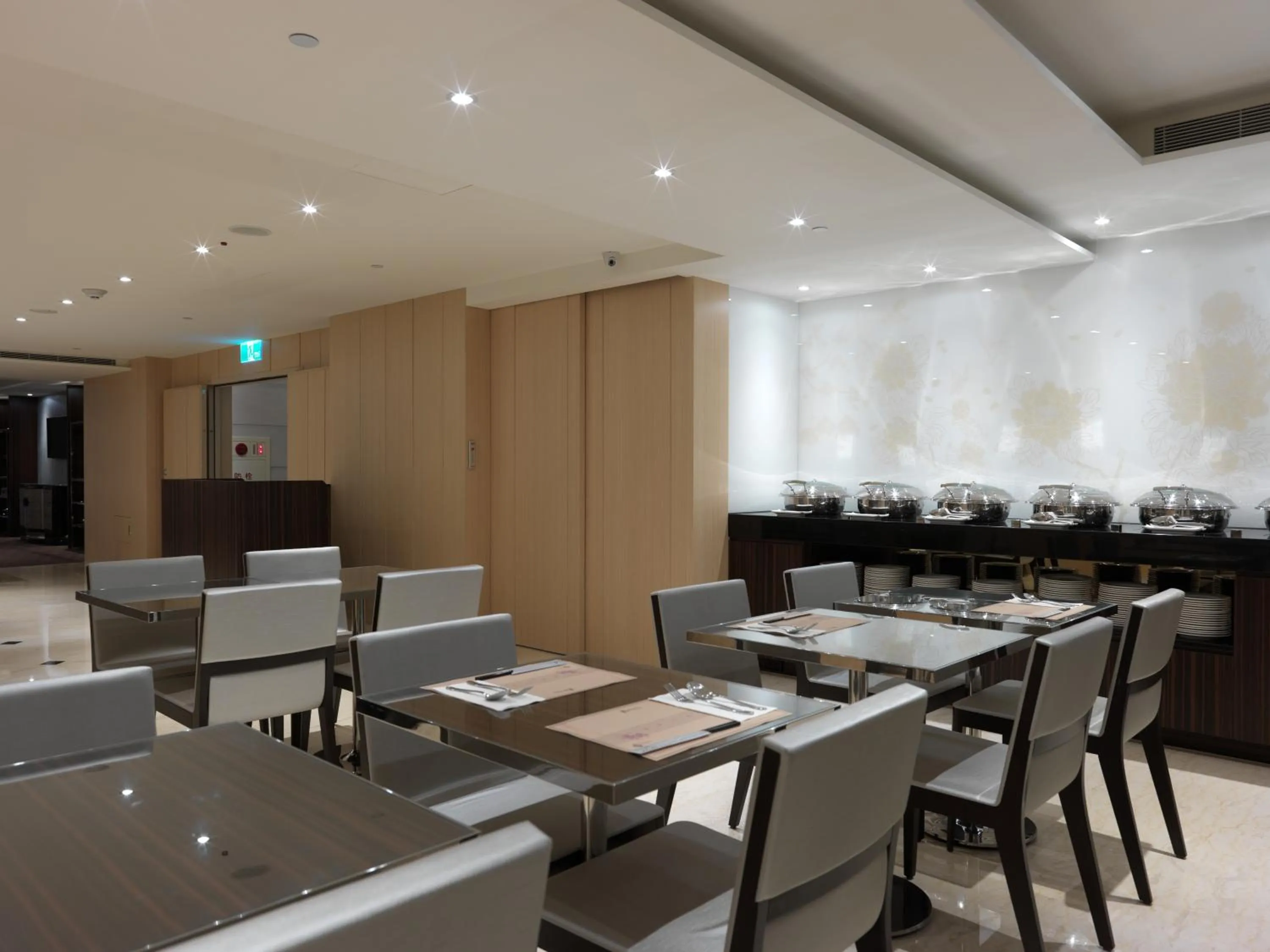 Restaurant/places to eat in K Hotel Taipei Songjiang