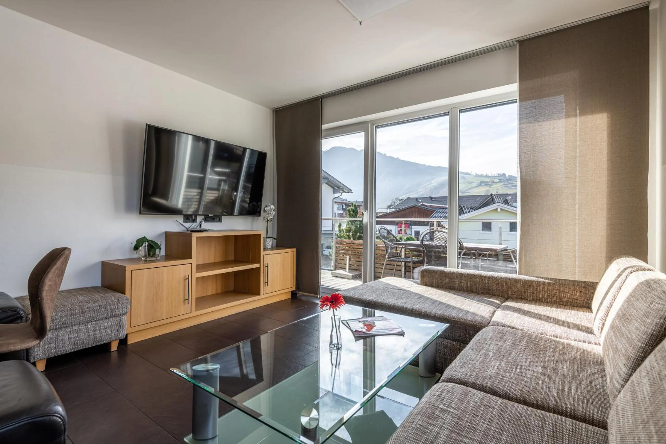Living room in Elinas Mountain Views