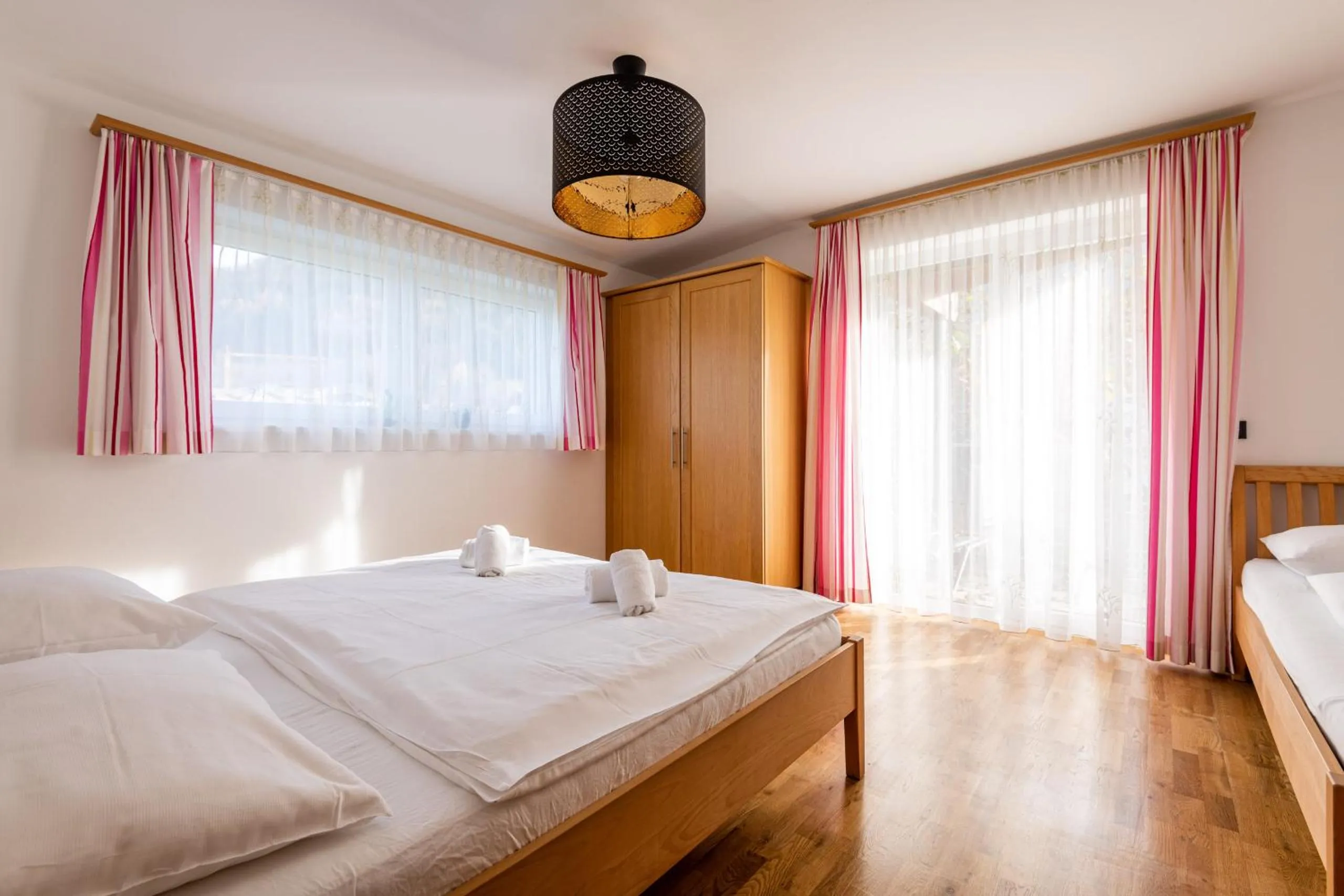 Bed in Elinas Mountain Views