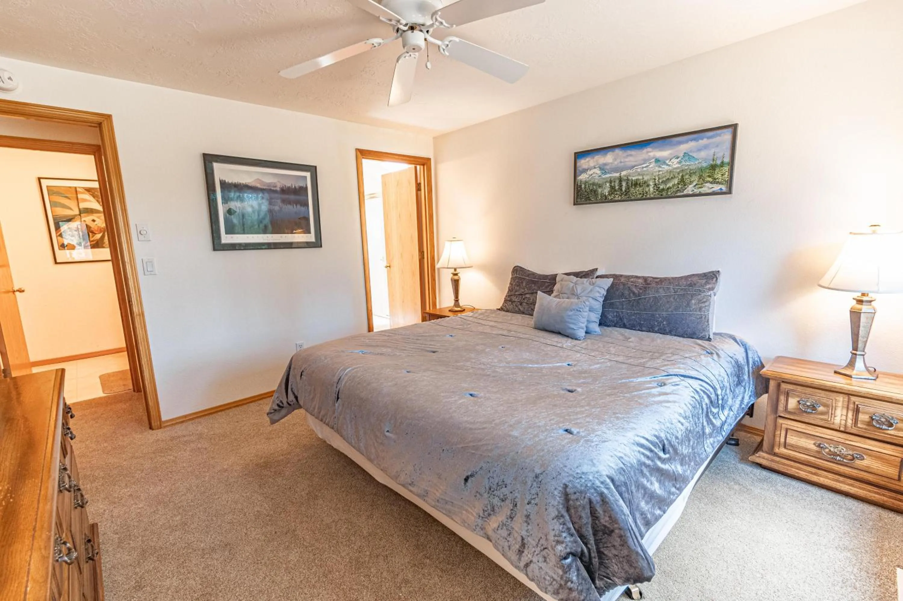 Bed in Warbler - Unit 15