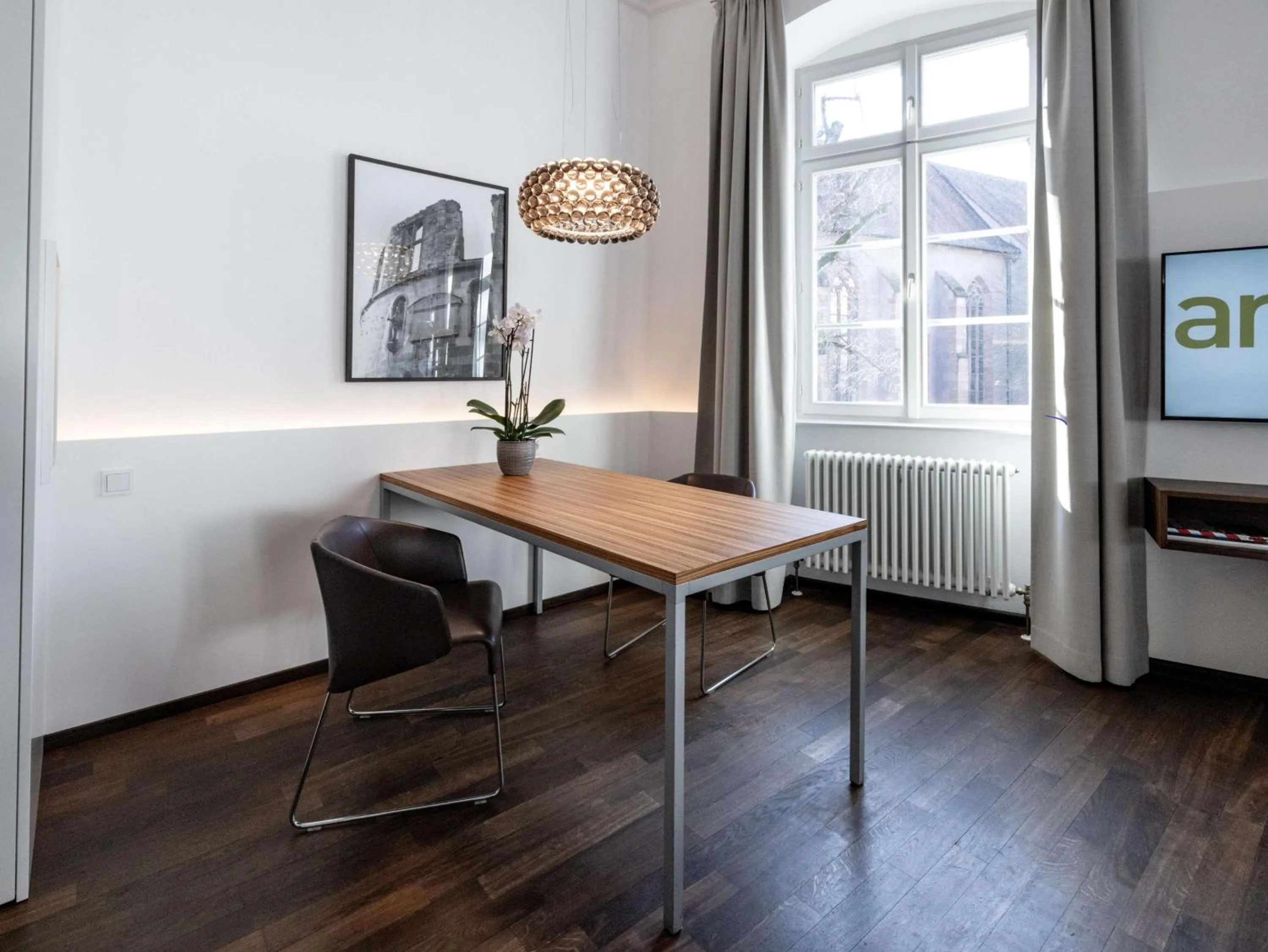 Photo of the whole room in Arthotel Heidelberg