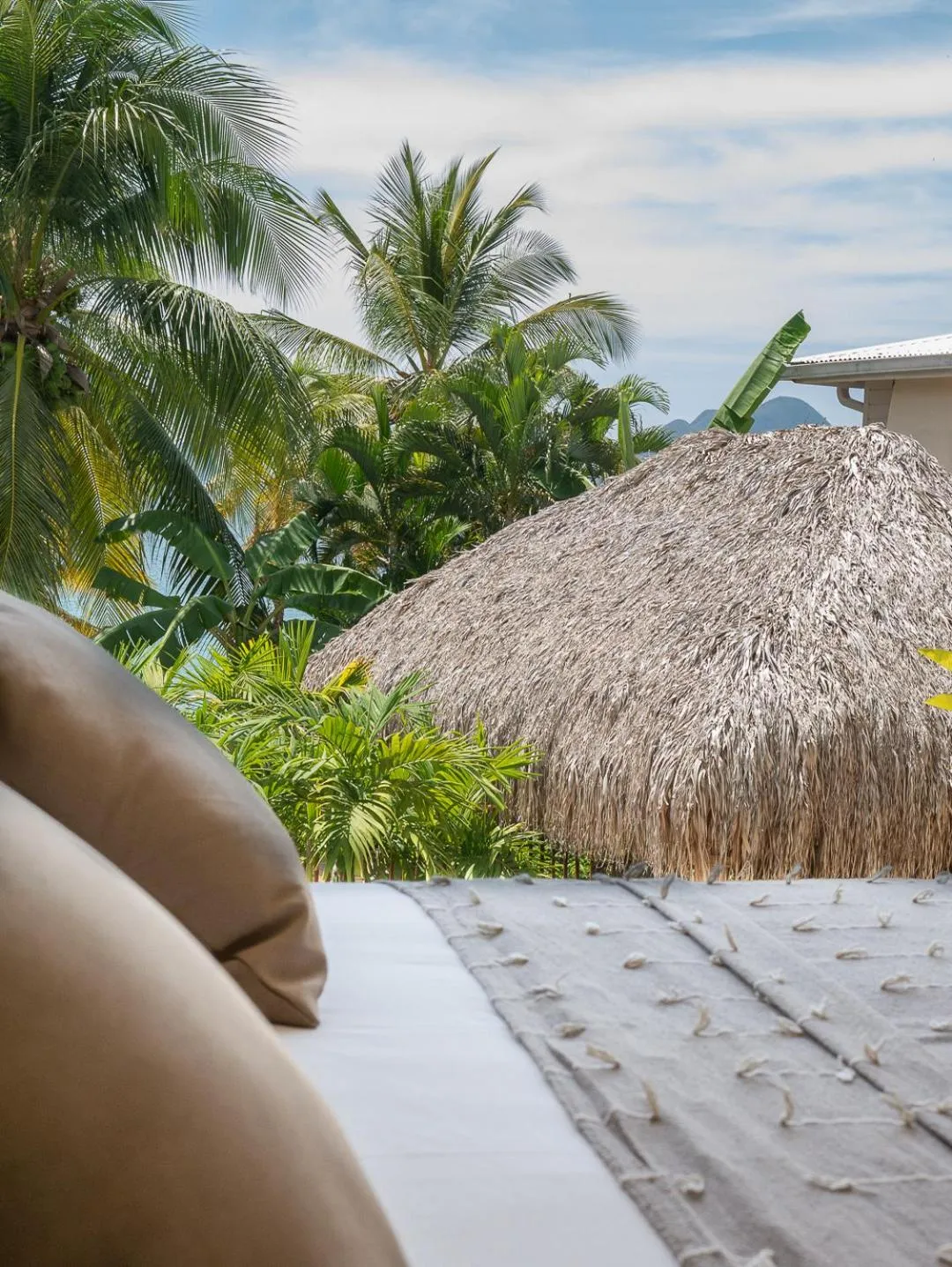 Garden view in Hôtel Iloma