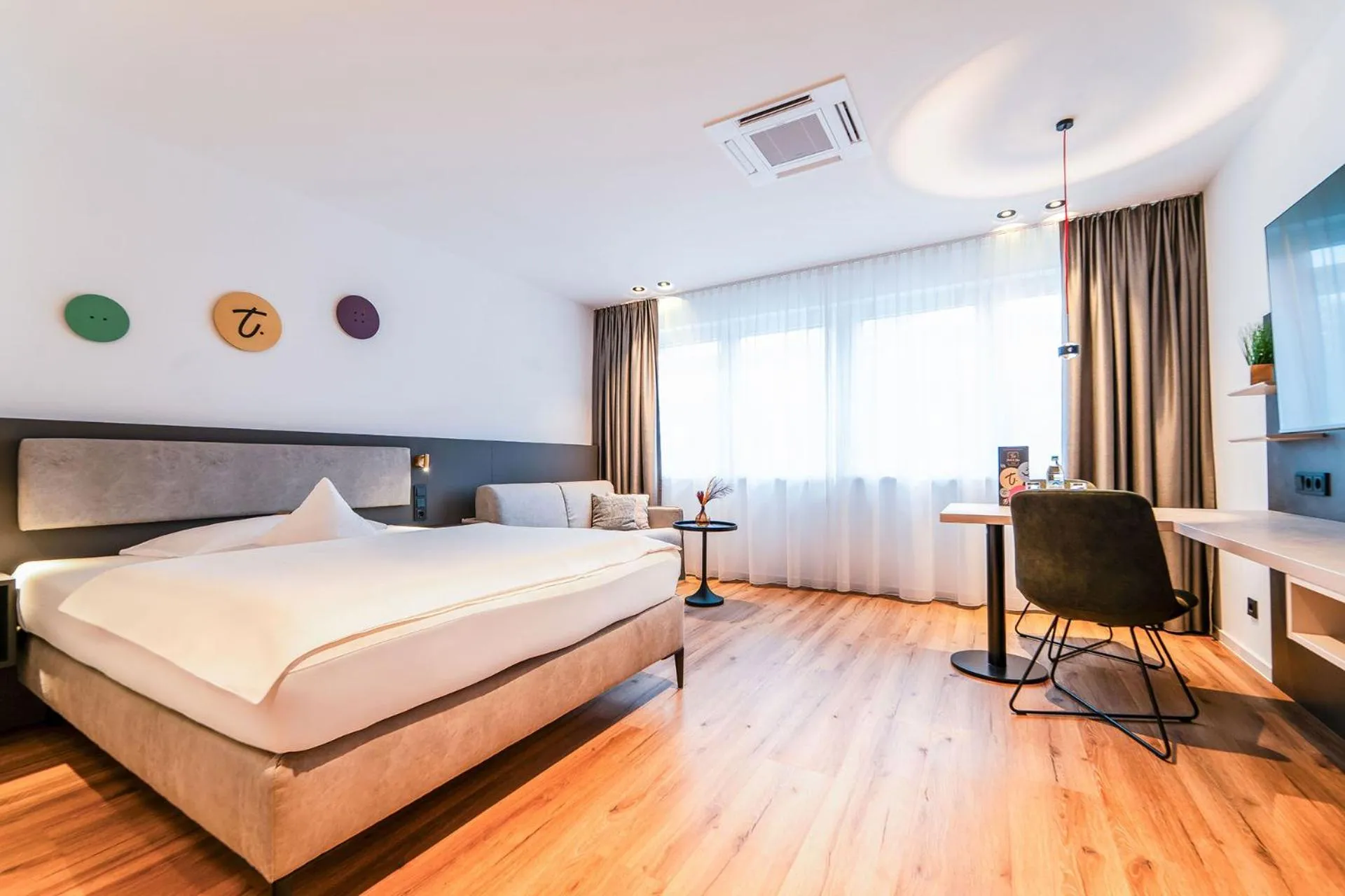 Photo of the whole room, Bed in Hotel Am Triller - Hotel & Serviced Apartments