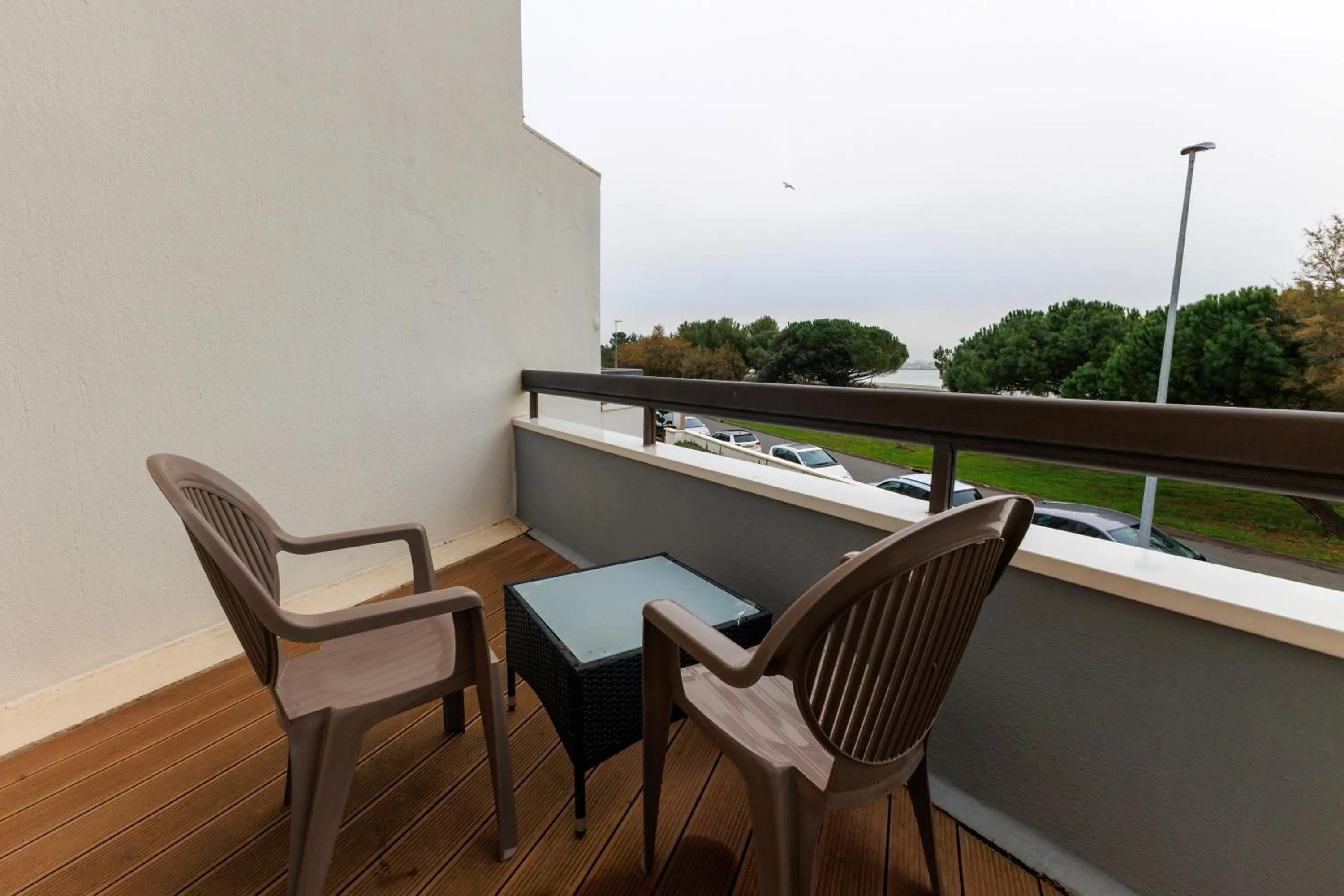 Balcony/Terrace in Logis Hôtel Le Rochelois