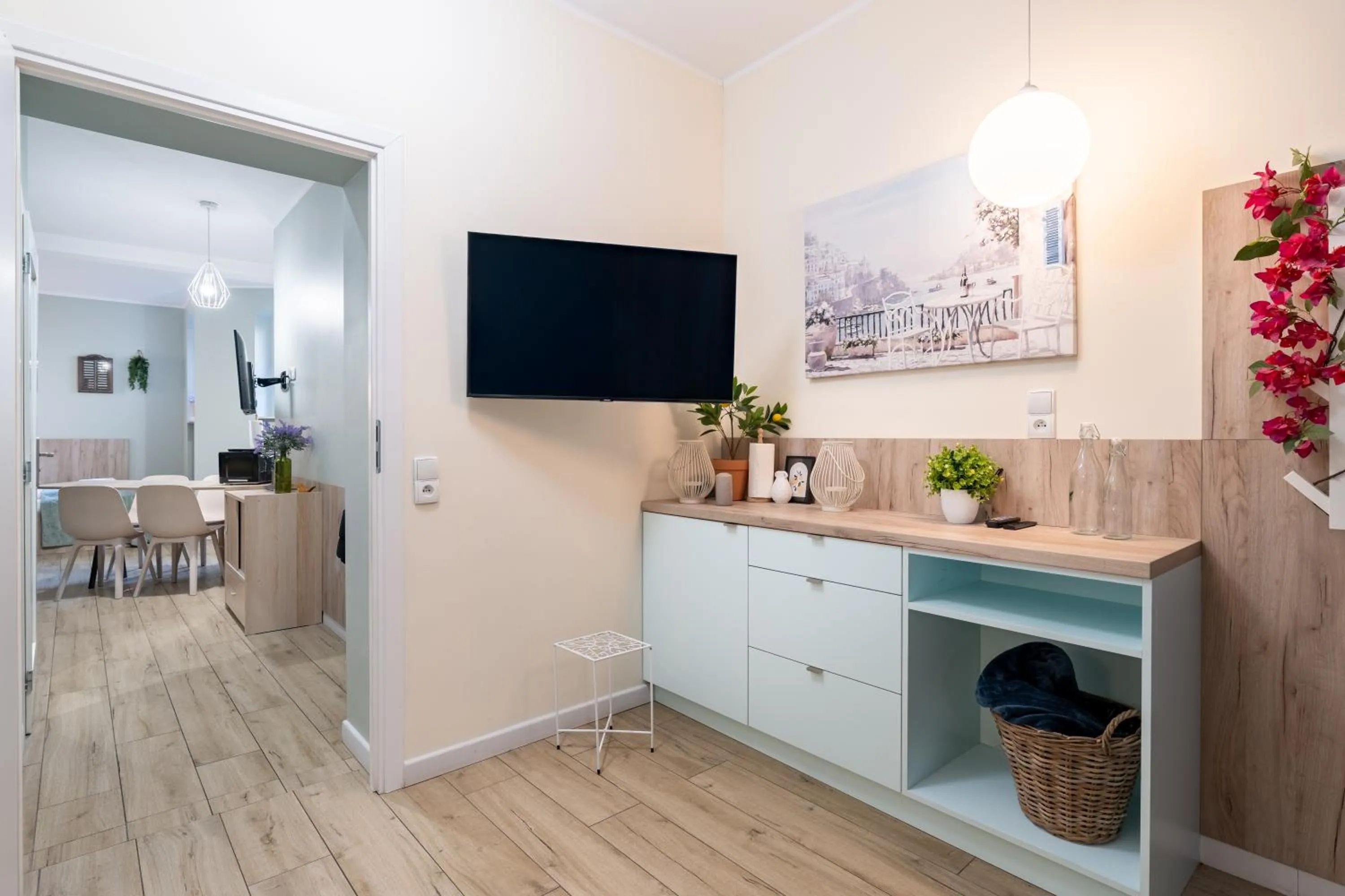 TV and multimedia in Łazienna Premier by Rentoom