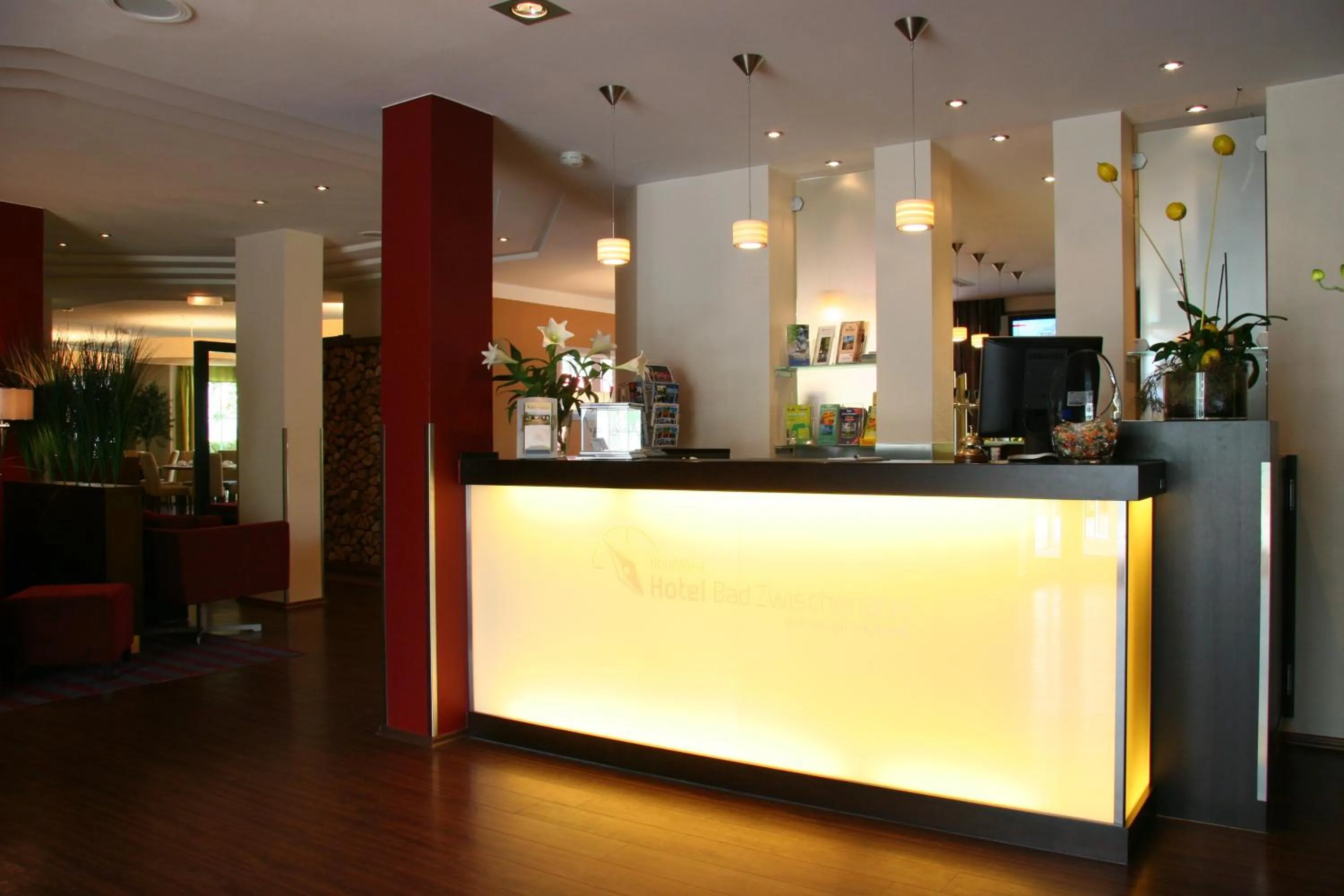 Lobby or reception in NordWest-Hotel Bad Zwischenahn