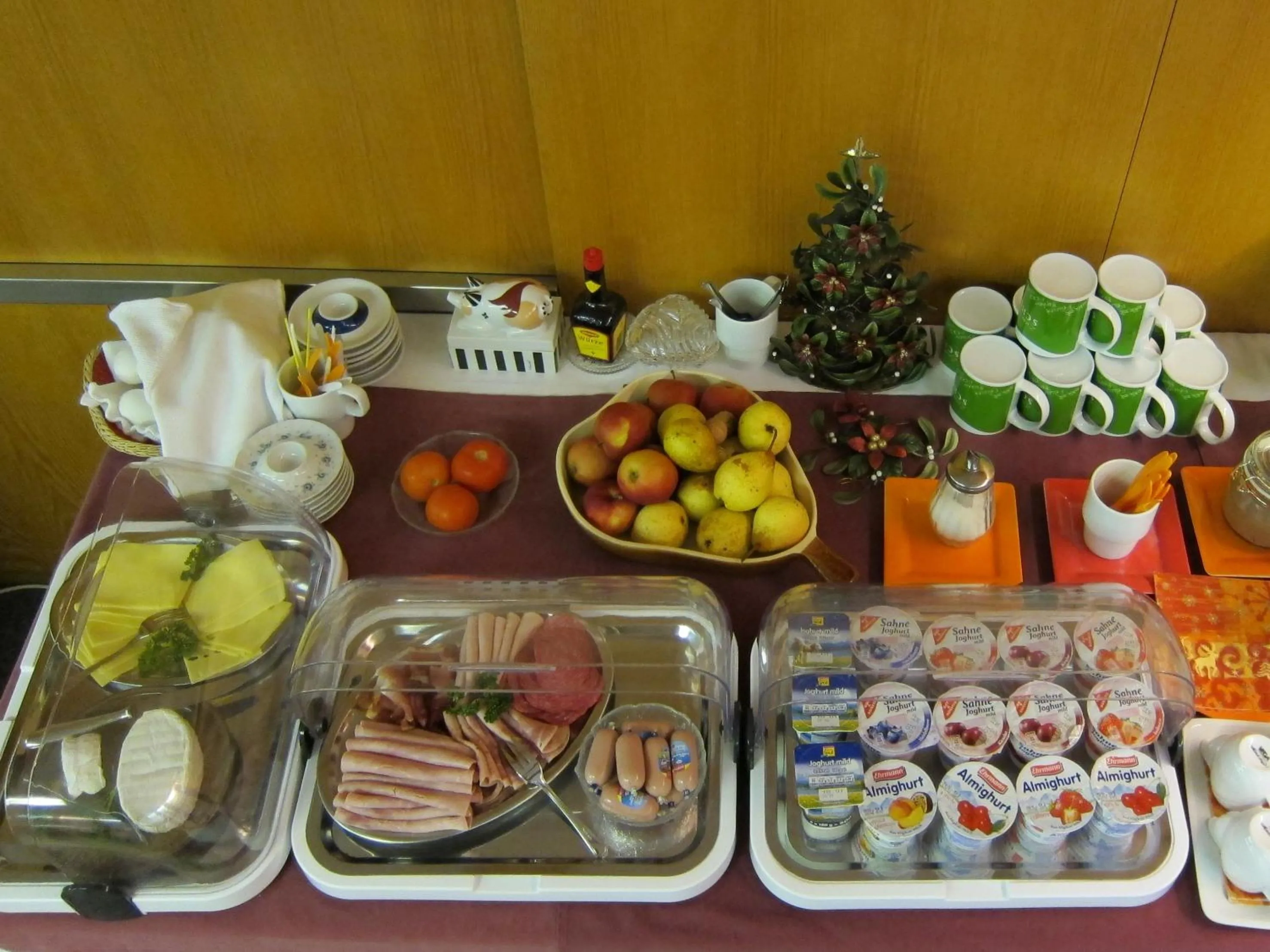 Buffet breakfast in Haus am Kurpark