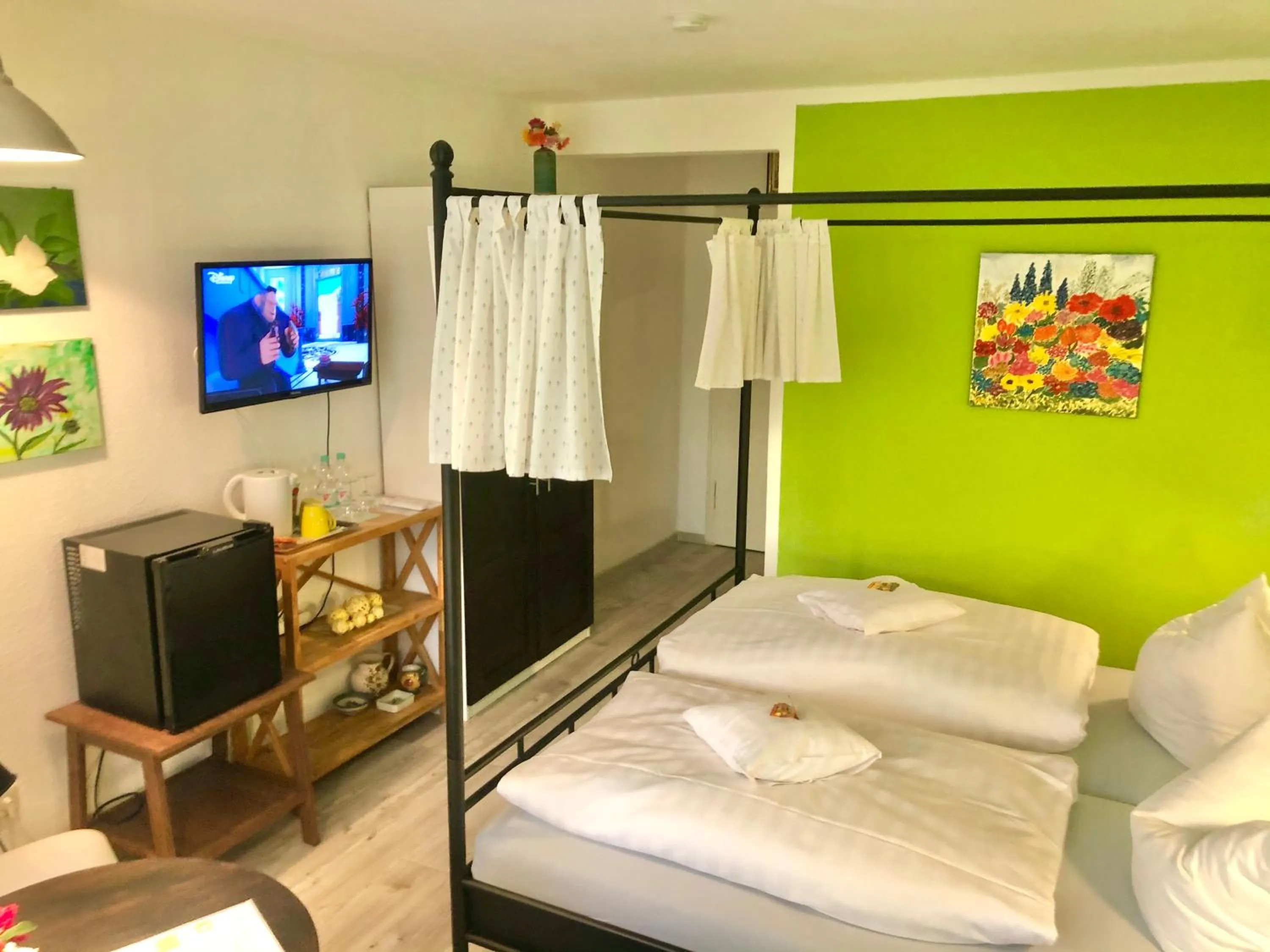 TV and multimedia, Bed in Haus am Kurpark