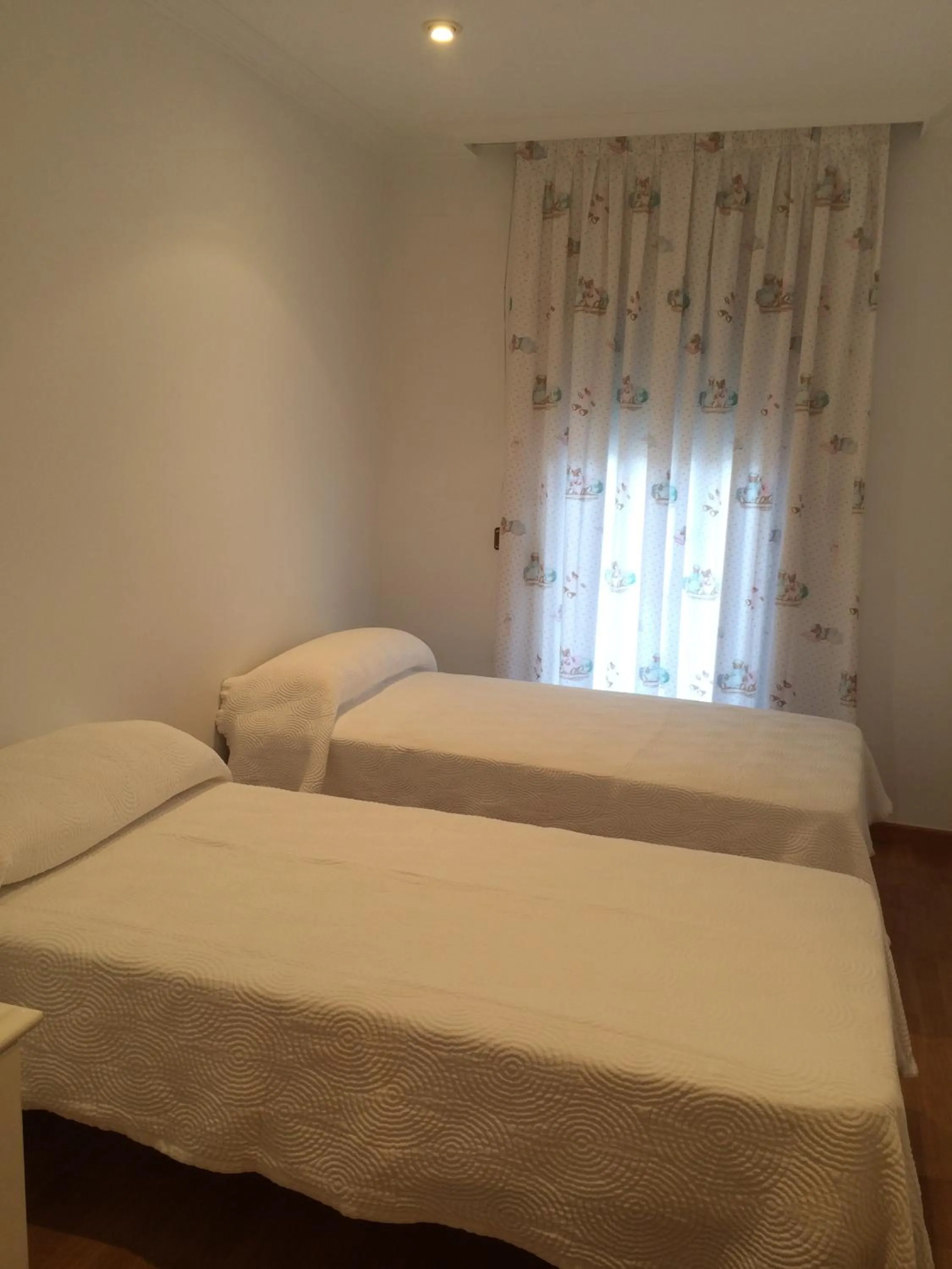 Bedroom, Bed in Apartaments i habitacions Can Morera Olot
