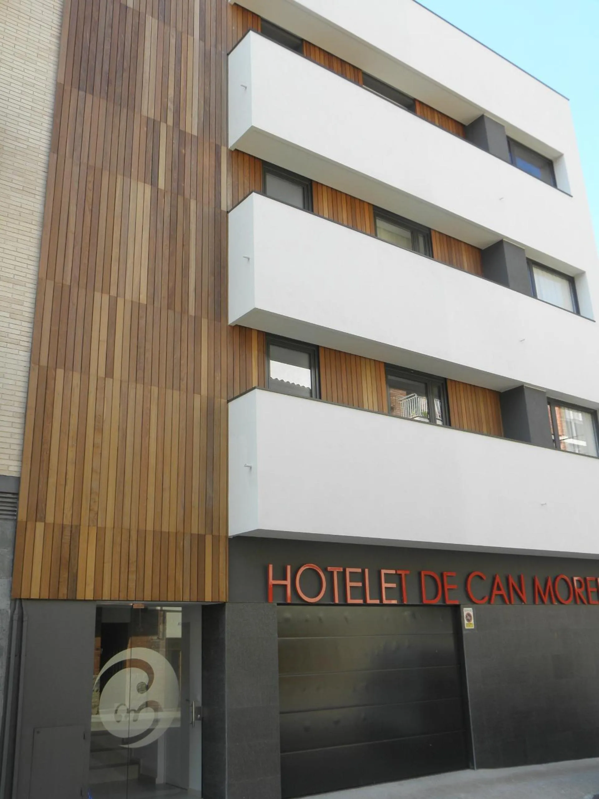 Property building in Apartaments i habitacions Can Morera Olot