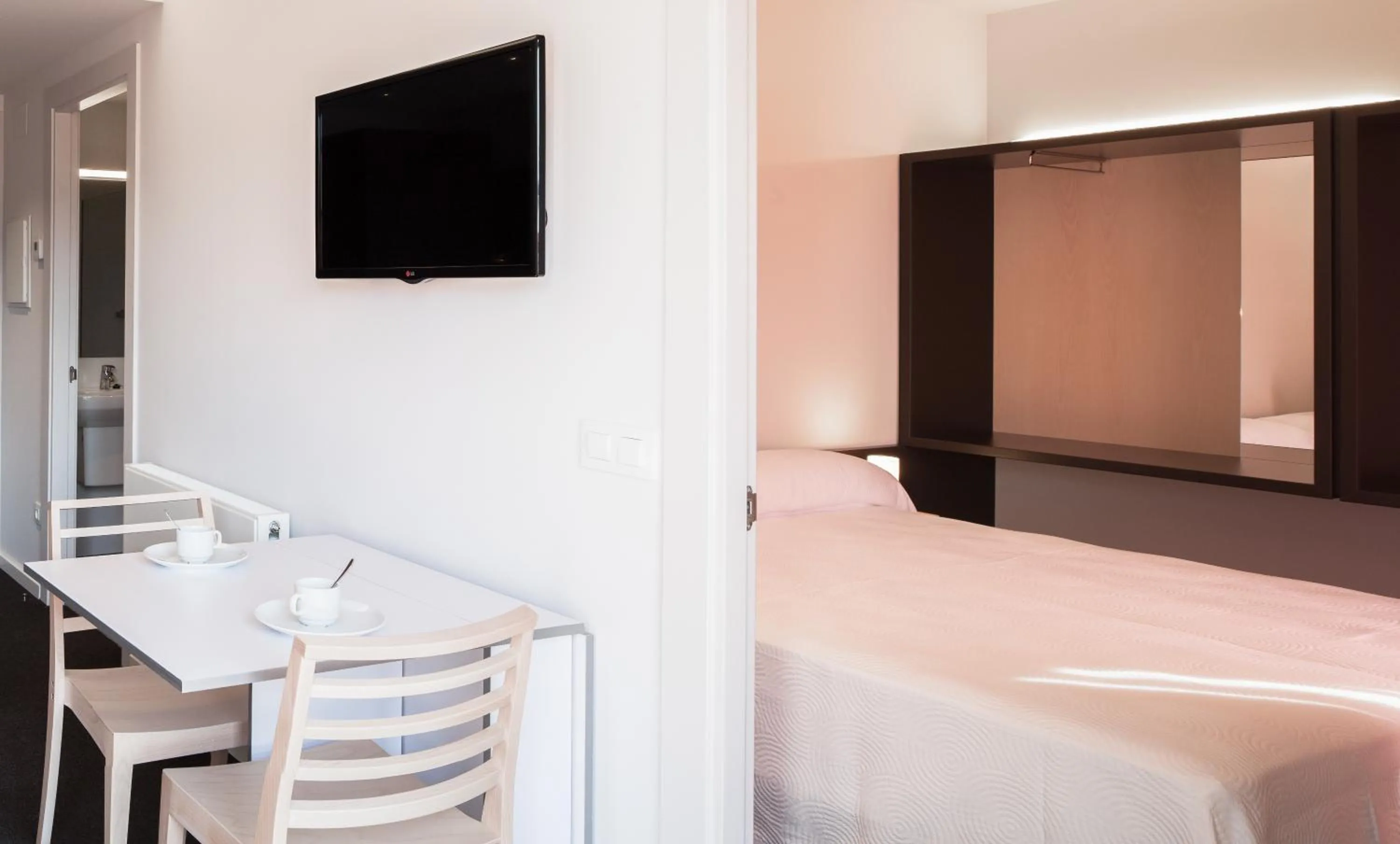 Decorative detail, Bed in Apartaments i habitacions Can Morera Olot