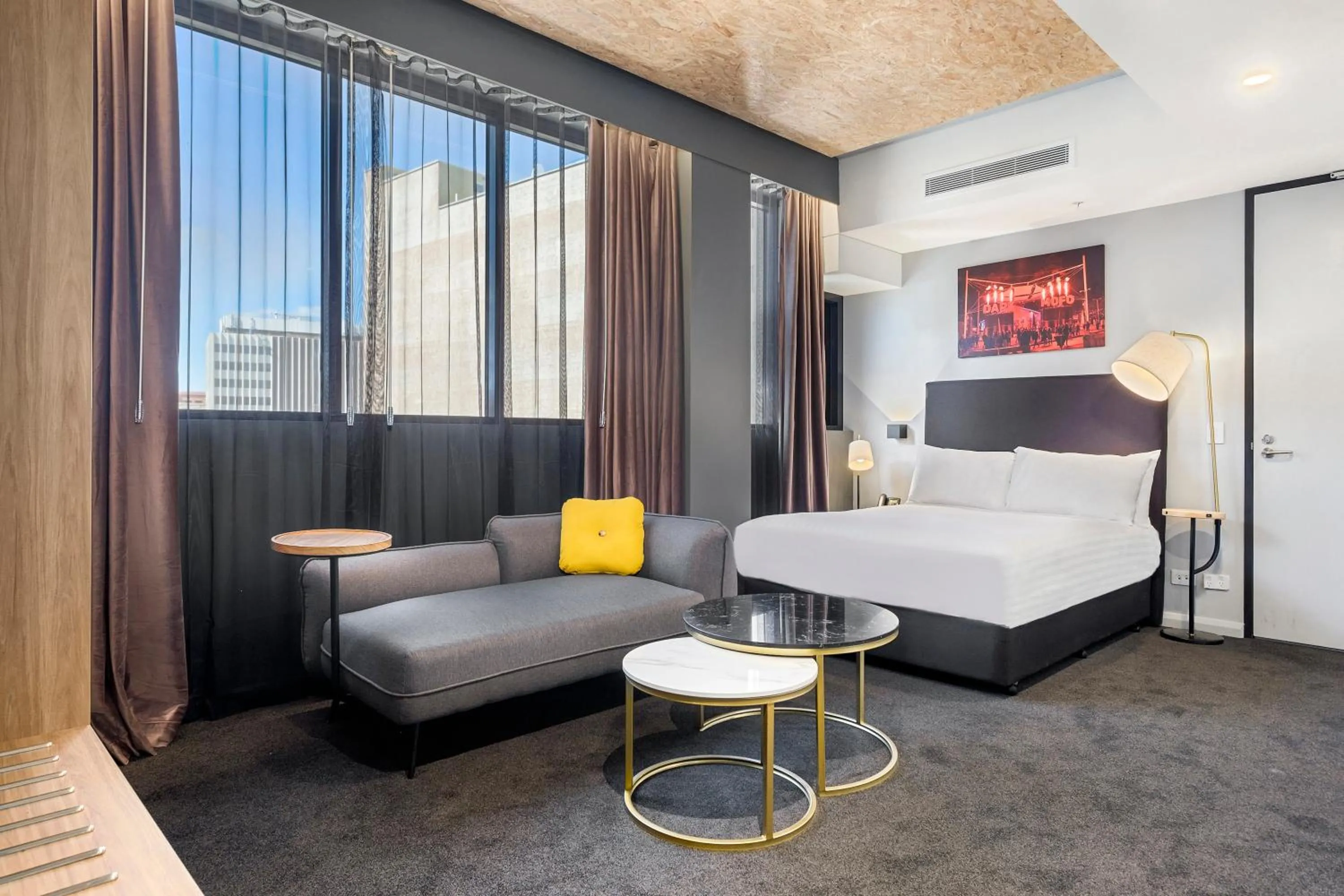 Bedroom, Bed in Hobart City Apartments