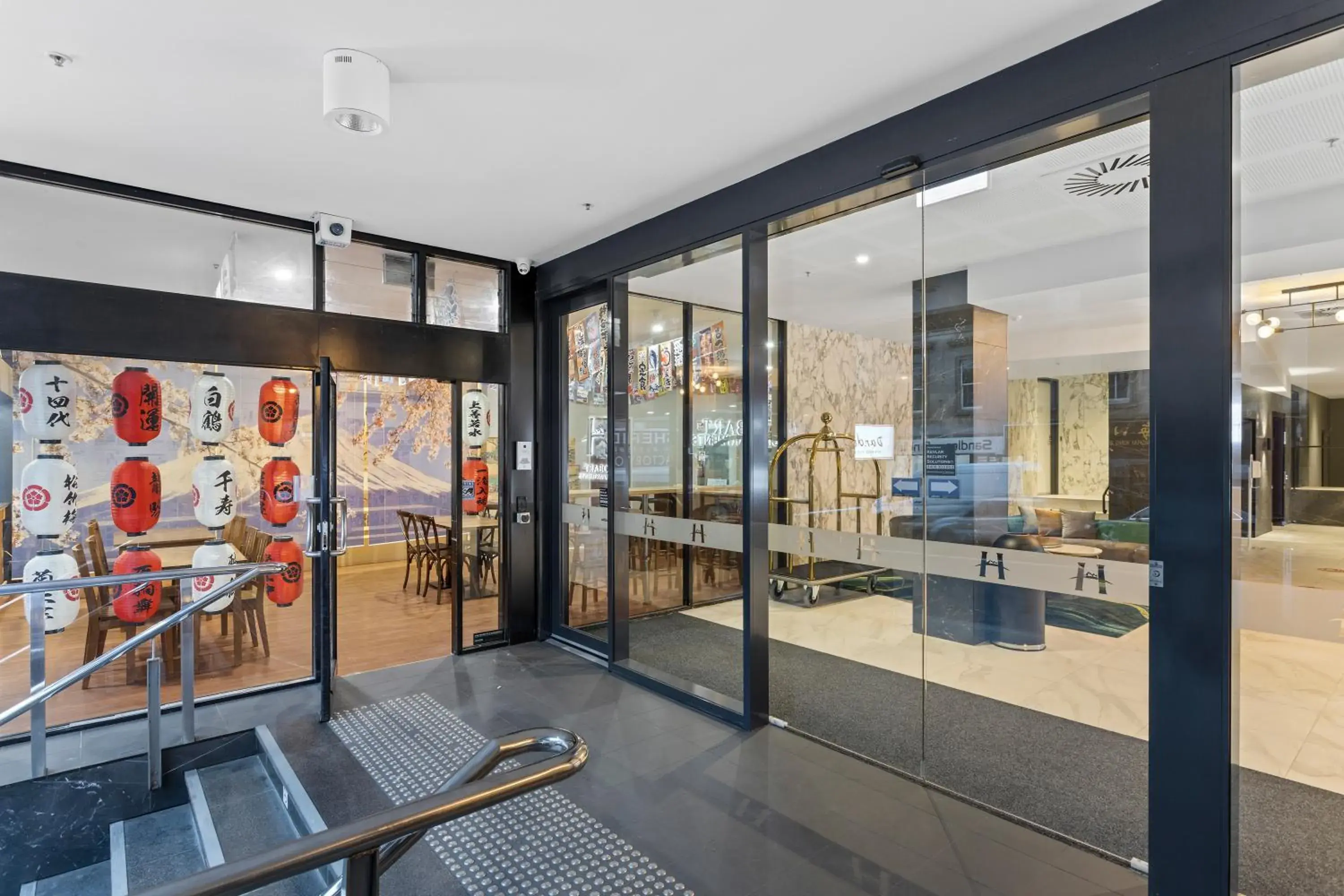 Facade/entrance in Hobart City Apartments Facade/entrance in Hobart City Apartments