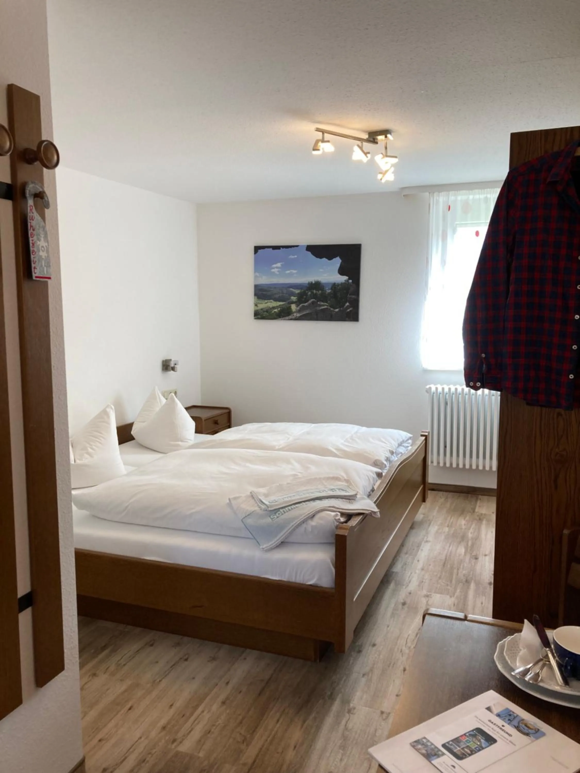 Staff, Bed in Hotel Garni Schmieder’s Ochsen