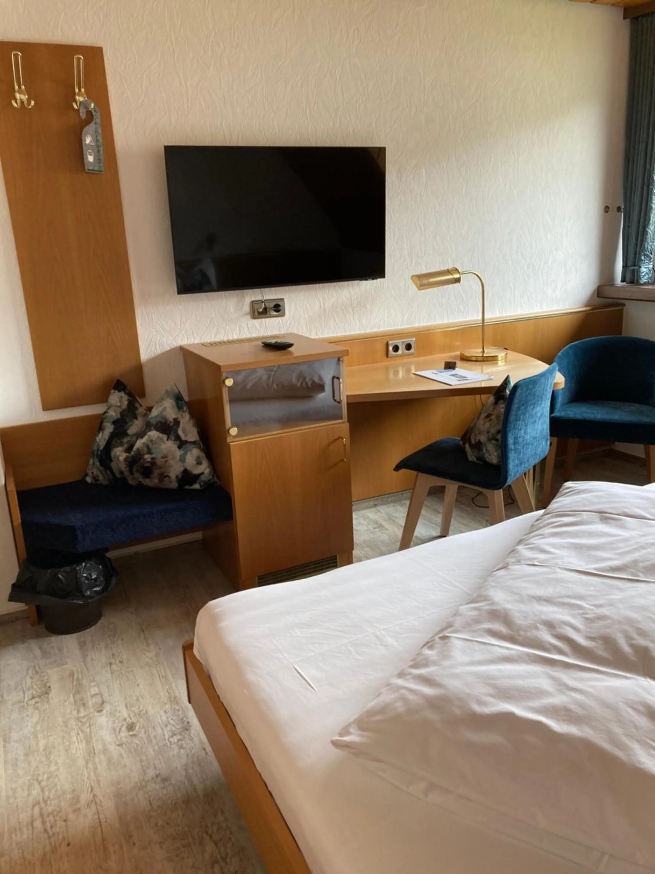 Staff, Bed in Hotel Garni Schmieder’s Ochsen