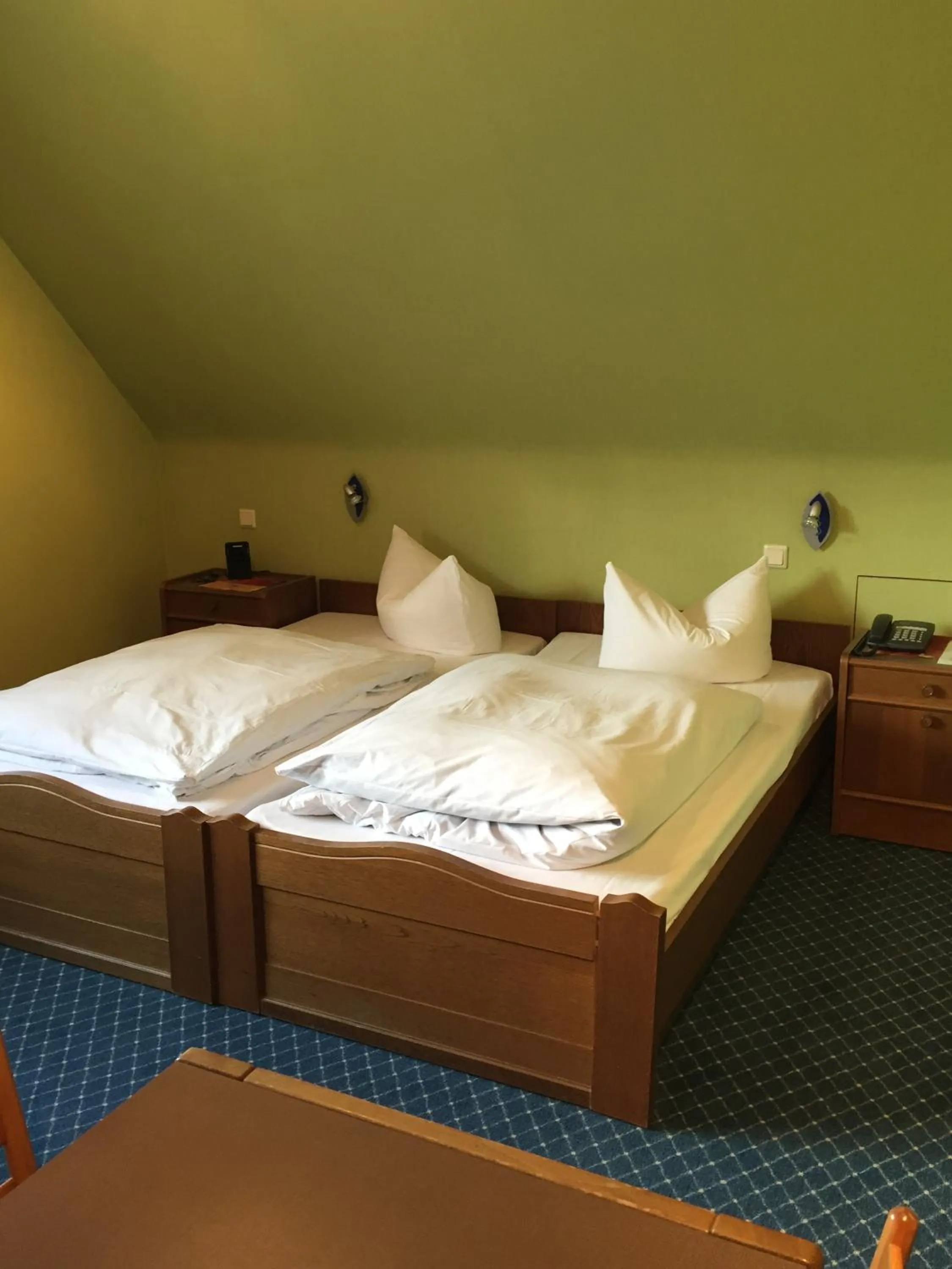 Bed in Hotel Garni Schmieder’s Ochsen