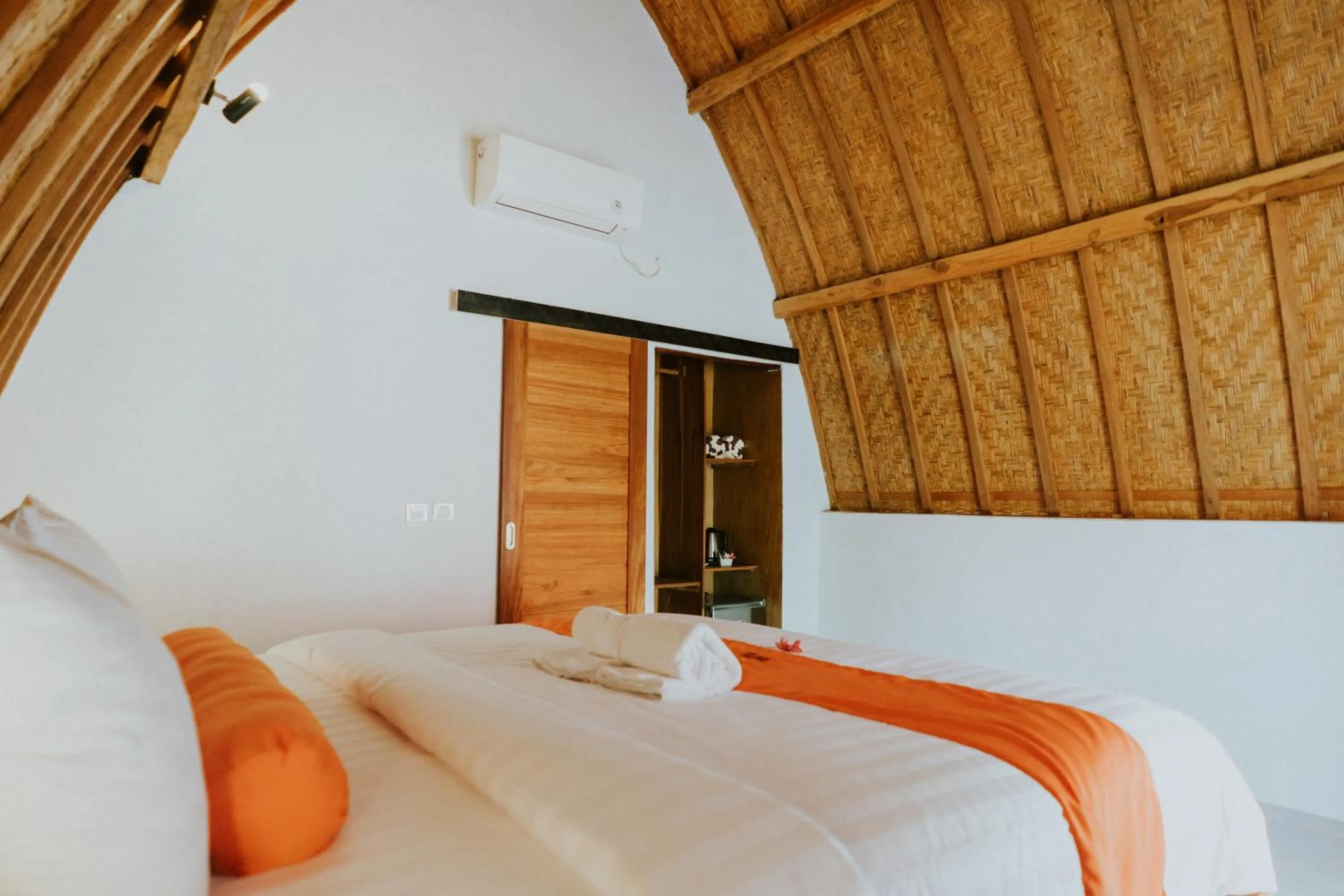 Bed in Sundi Hill Cottage