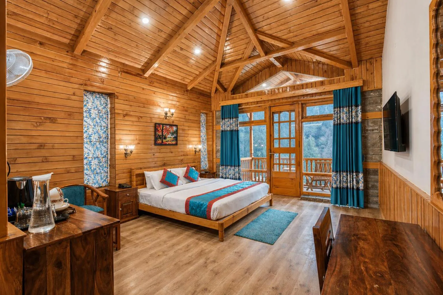 King Room with Mountain View in 8fold by Larisa, Jibhi