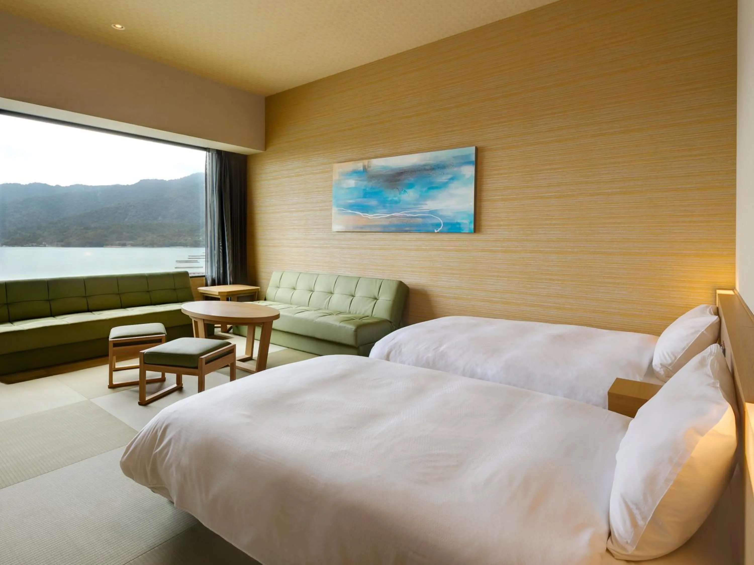 Bed in Grandvrio Hotel Miyajima Wakura - ROUTE INN HOTELS -