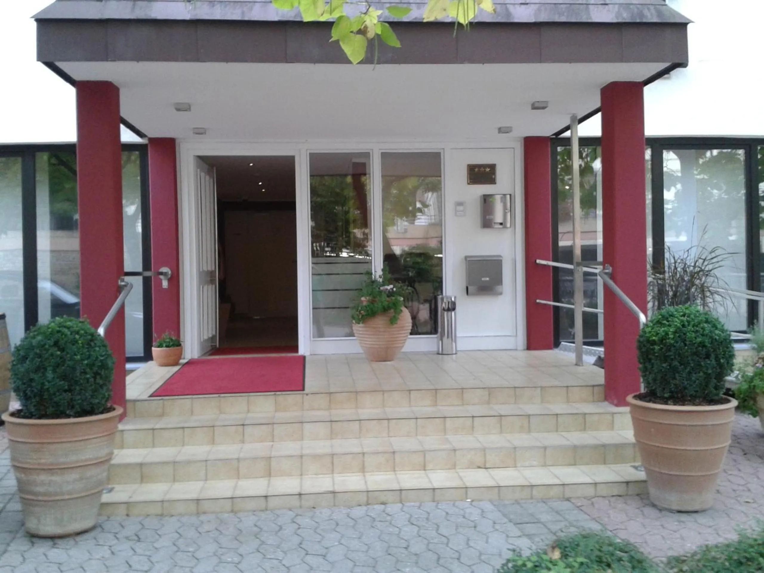 Facade/entrance in Hotel Garni am Goetheplatz