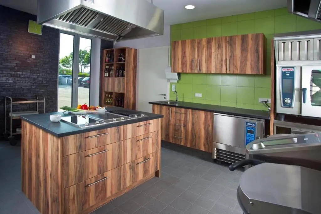 Kitchen or kitchenette in Rotenberg PT Hotel