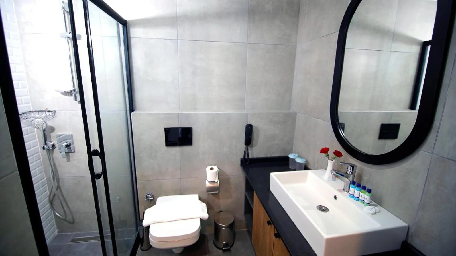 Bathroom in Ramira Joy Hotel