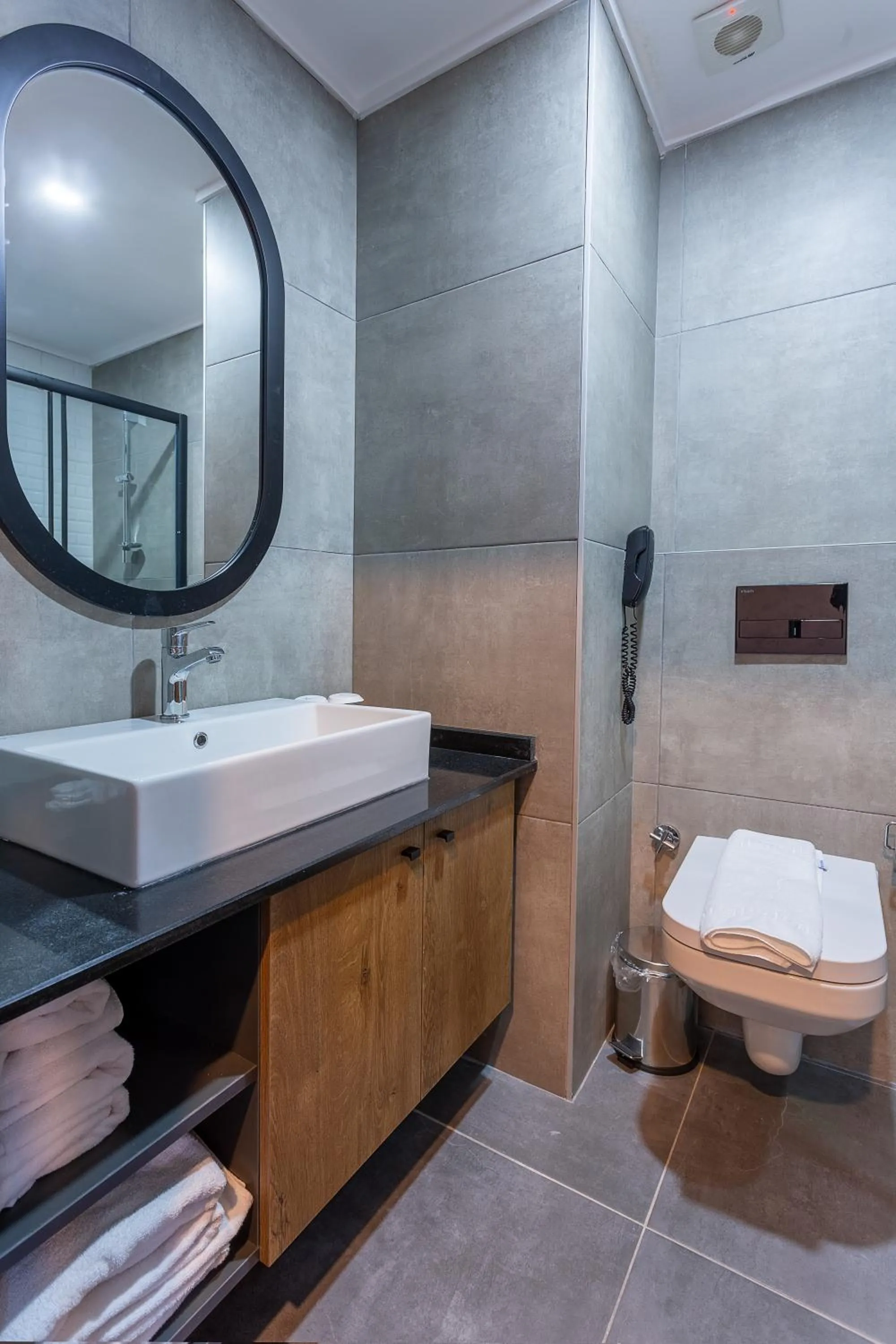 Bathroom in Ramira Joy Hotel