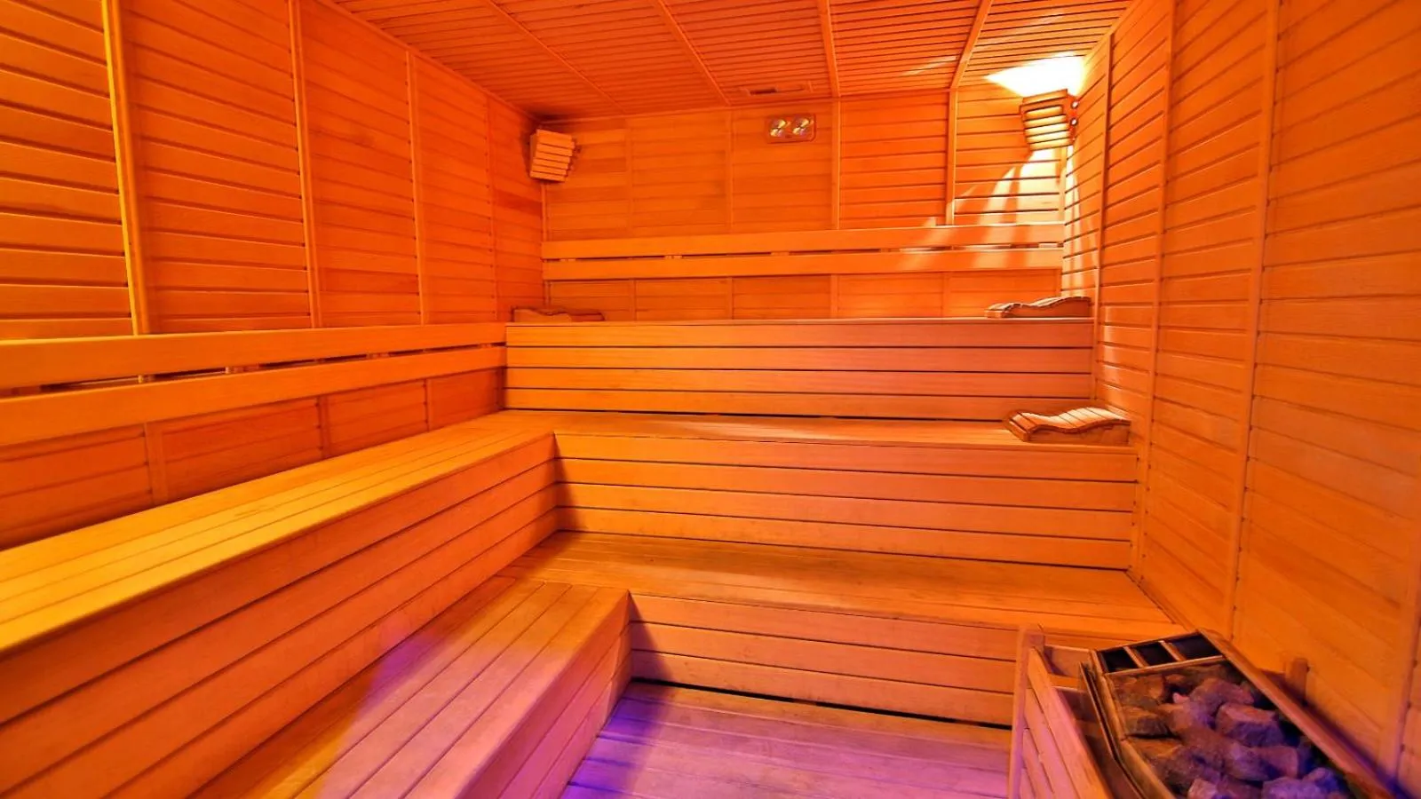 Sauna in Ramira Joy Hotel