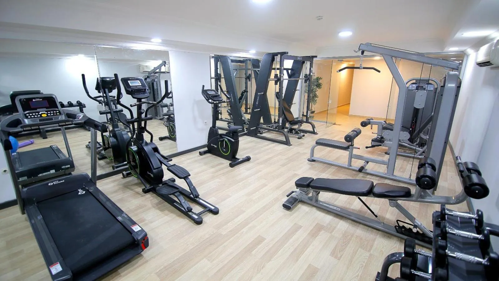 Fitness centre/facilities in Ramira Joy Hotel