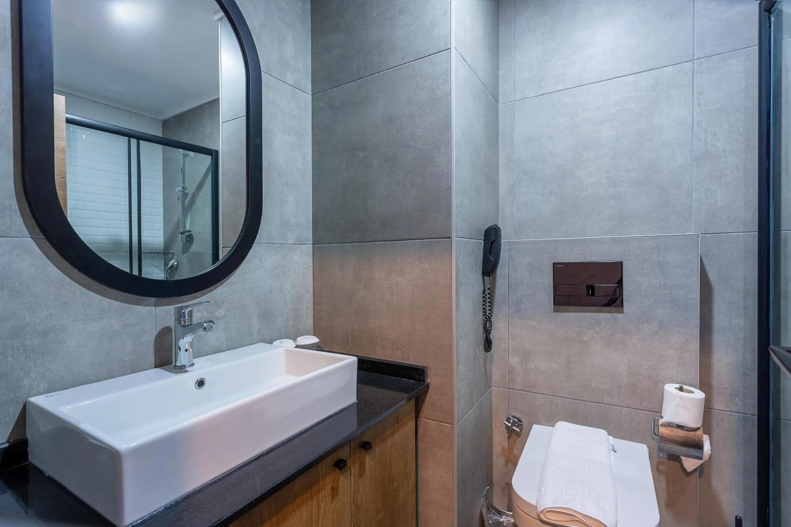 Bathroom in Ramira Joy Hotel