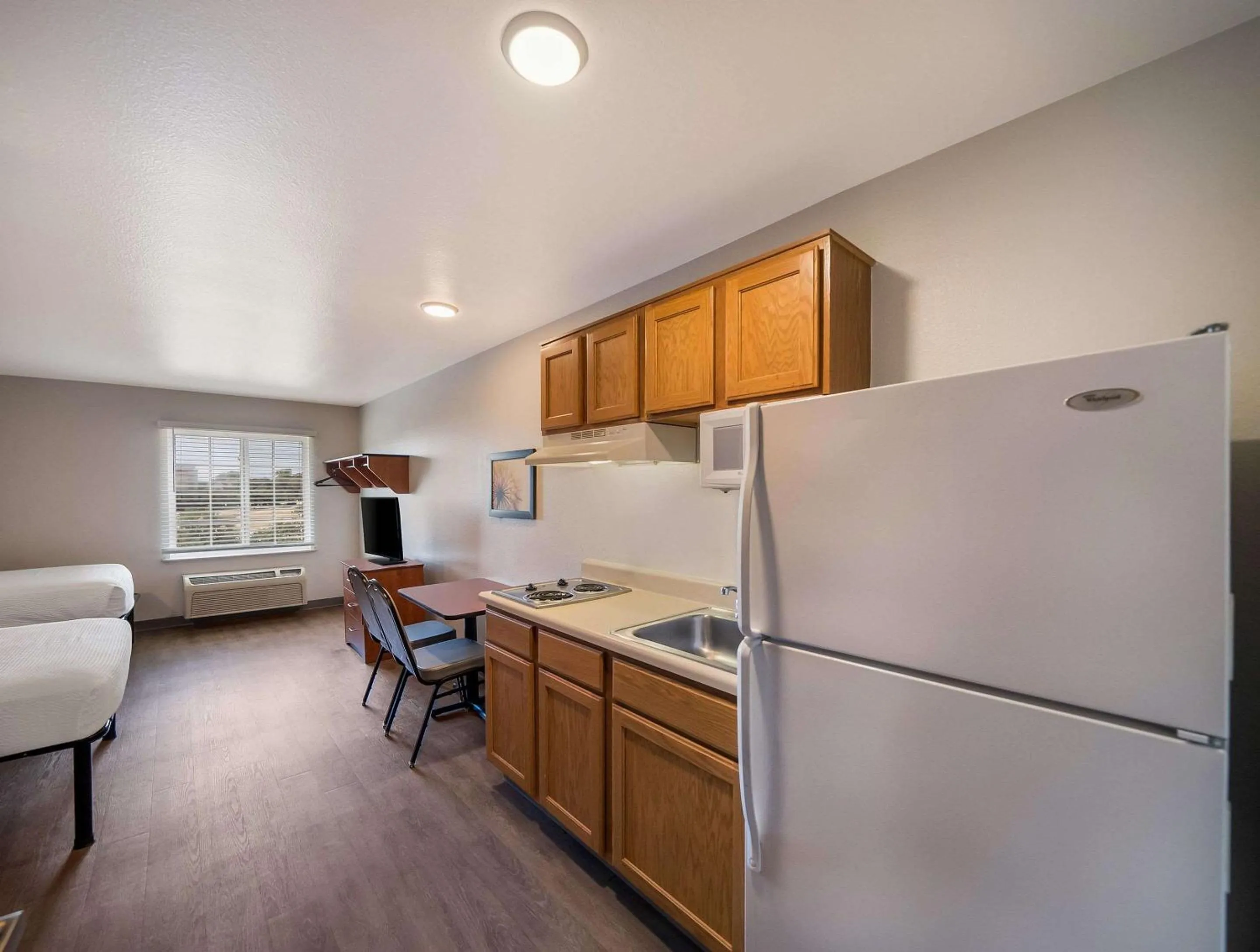 Kitchen or kitchenette in WoodSpring Suites Fort Worth Trophy Club