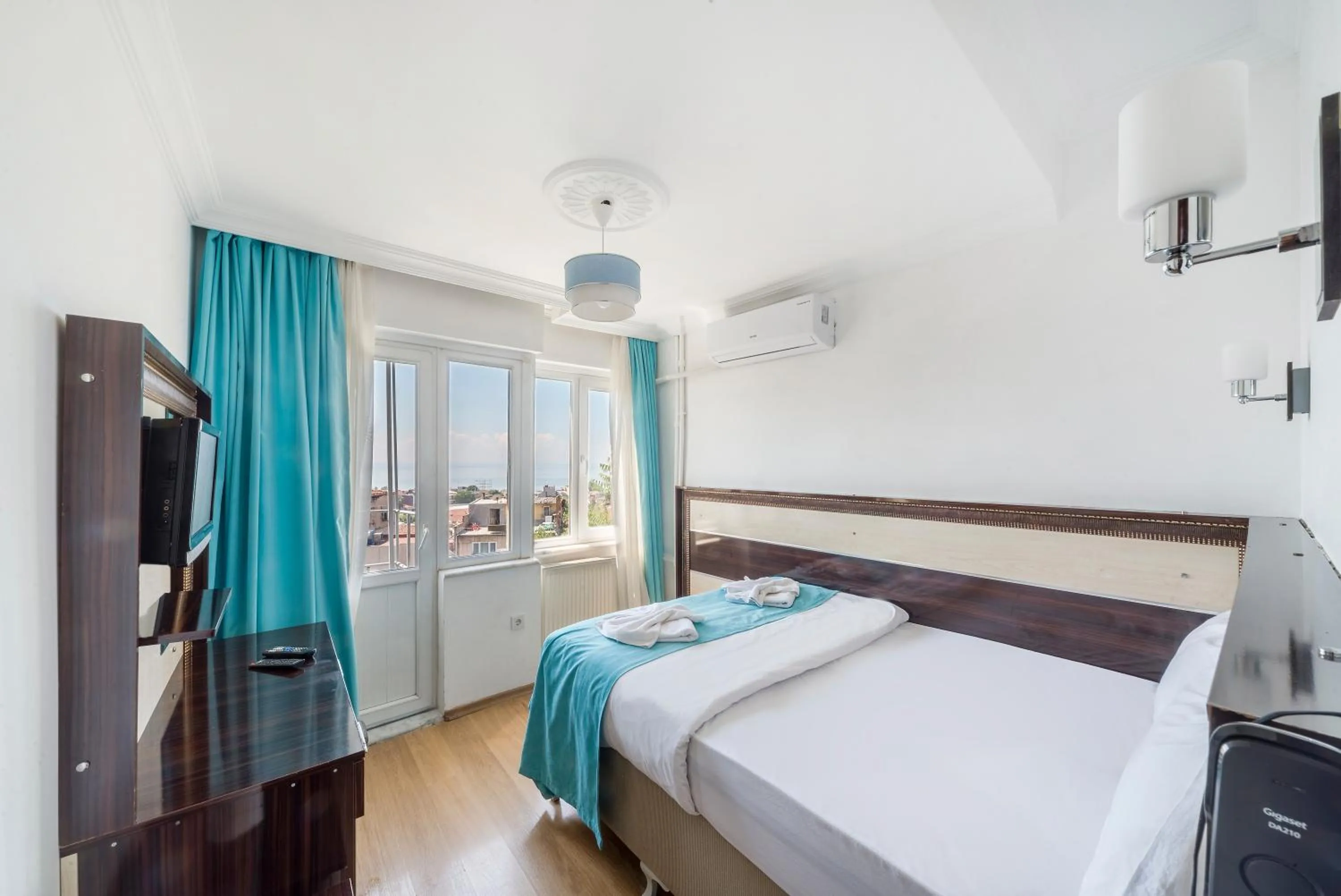 Photo of the whole room in Old City Park Hotel