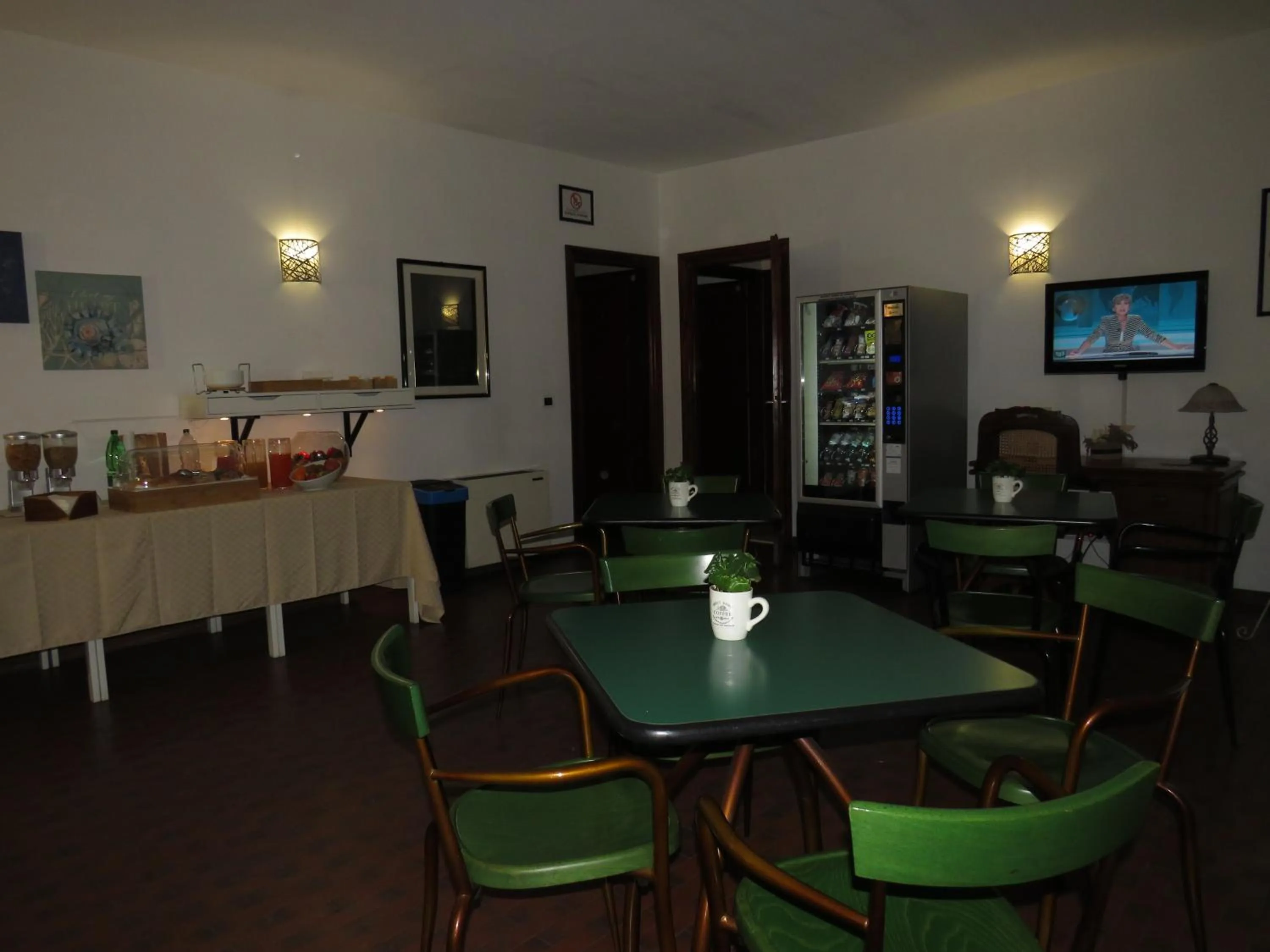 Restaurant/places to eat in Hotel San Michele