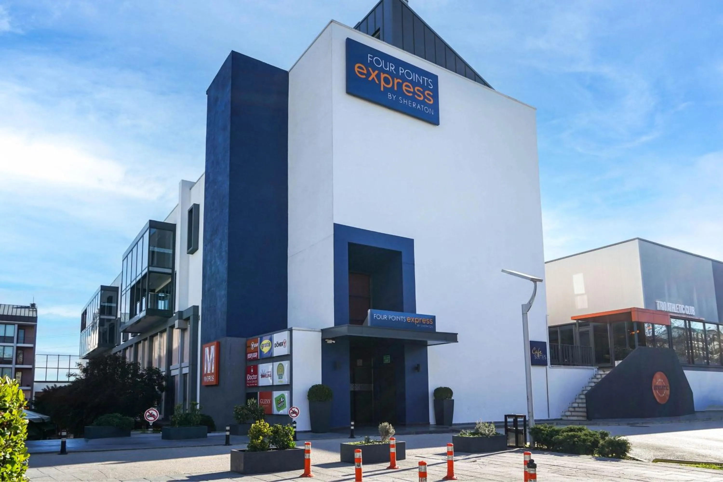 Property building in Trio Suites Hotel Gorukle