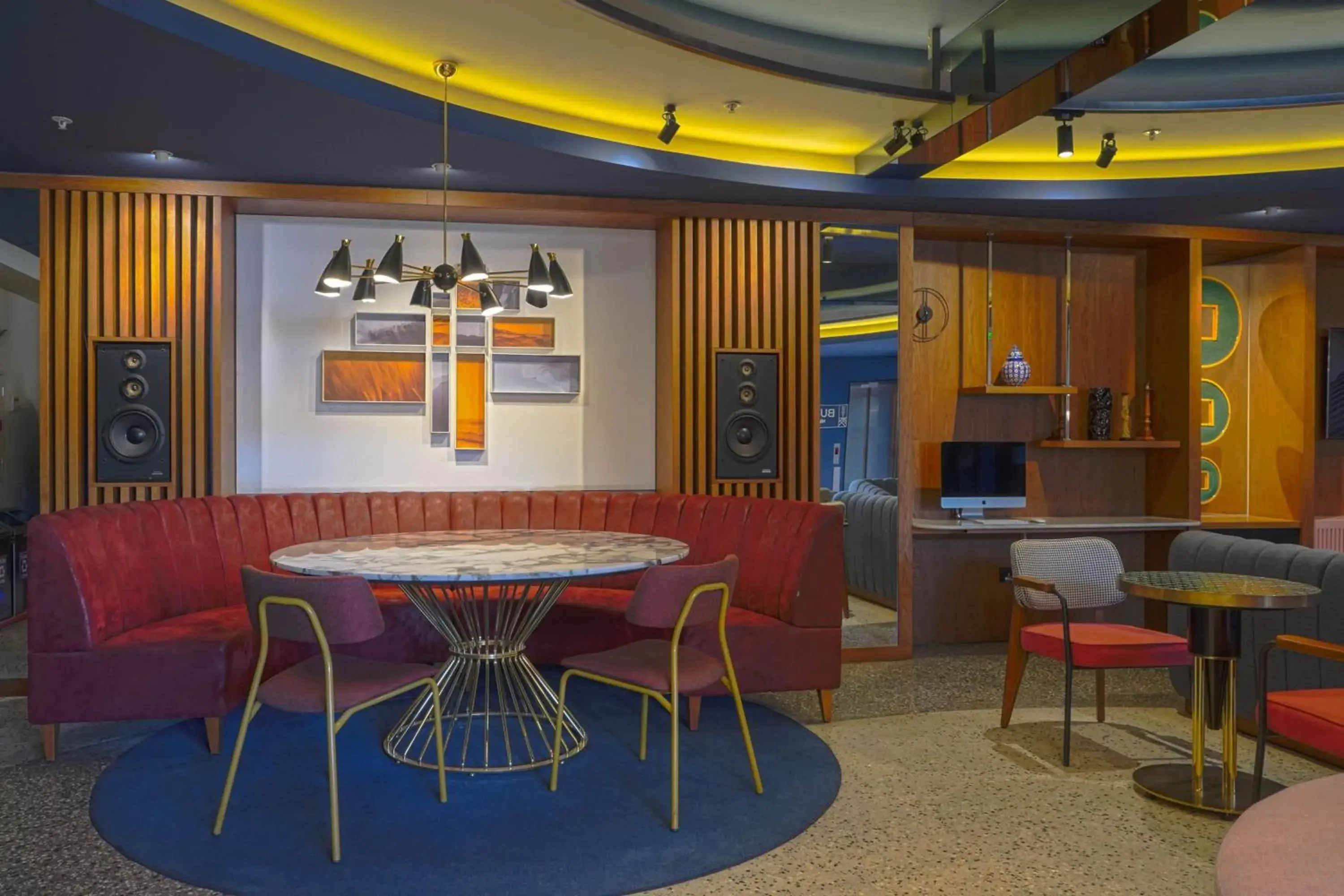 Lobby or reception in Four Points Flex by Sheraton Bursa Nilüfer Lobby or reception in Four Points Flex by Sheraton Bursa Nilüfer