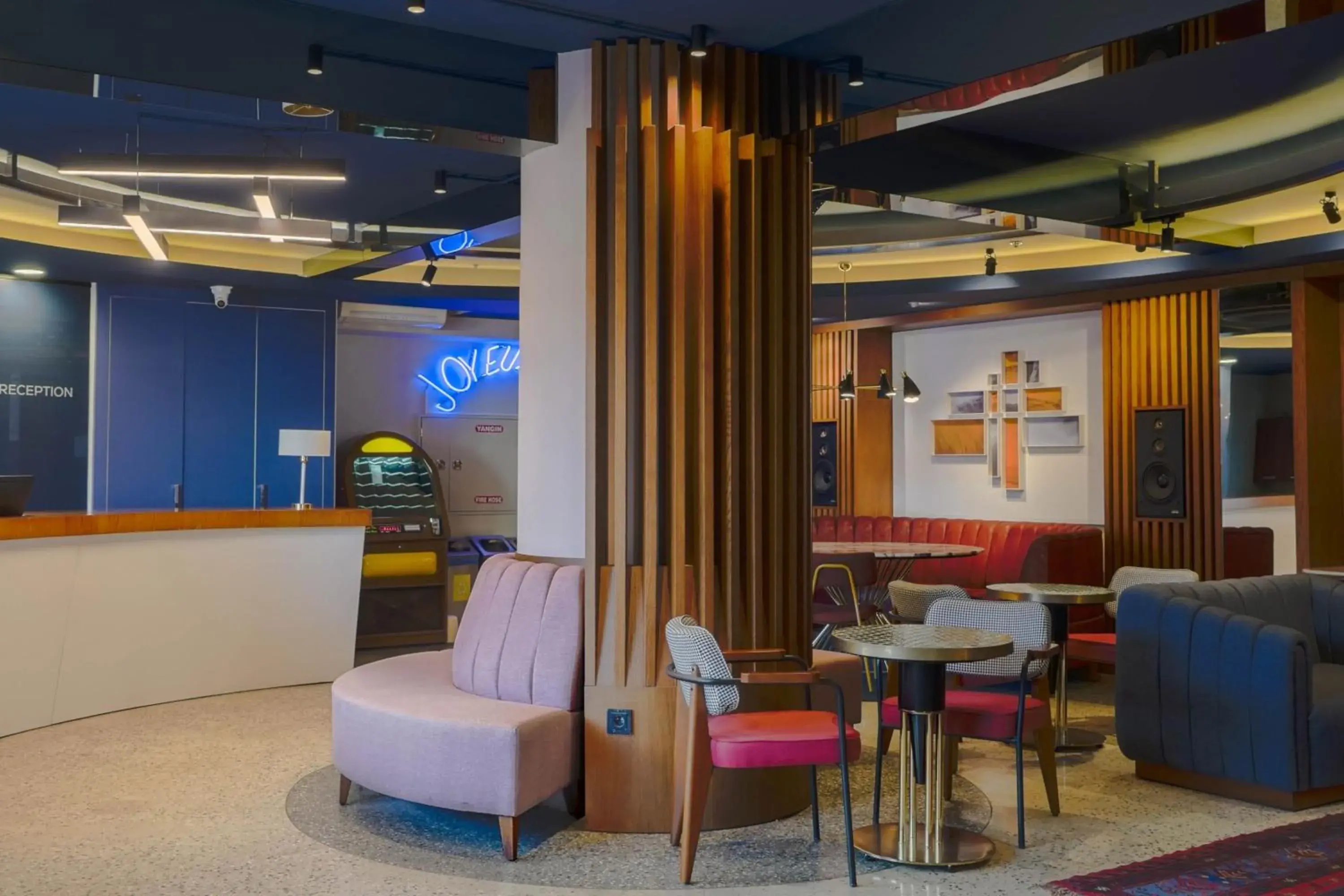 Lobby or reception in Four Points Flex by Sheraton Bursa Nilüfer Lobby or reception in Four Points Flex by Sheraton Bursa Nilüfer