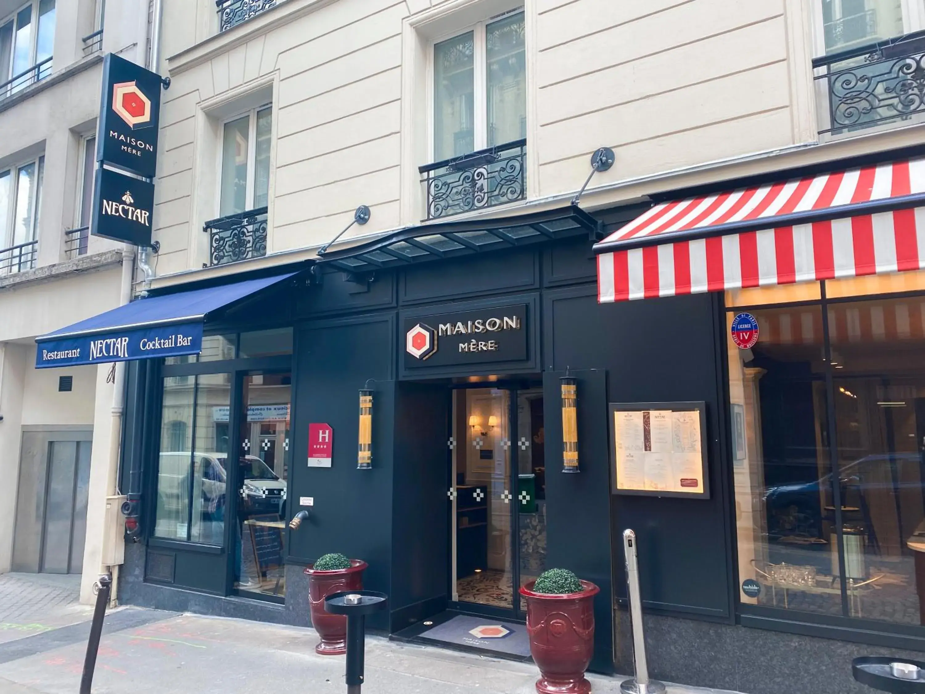 Facade/entrance in Maison Mère Facade/entrance in Maison Mère