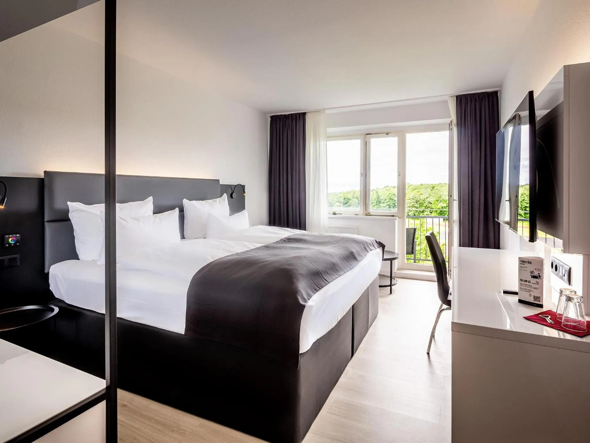 Photo of the whole room, Bed in DORMERO Hotel Weimar