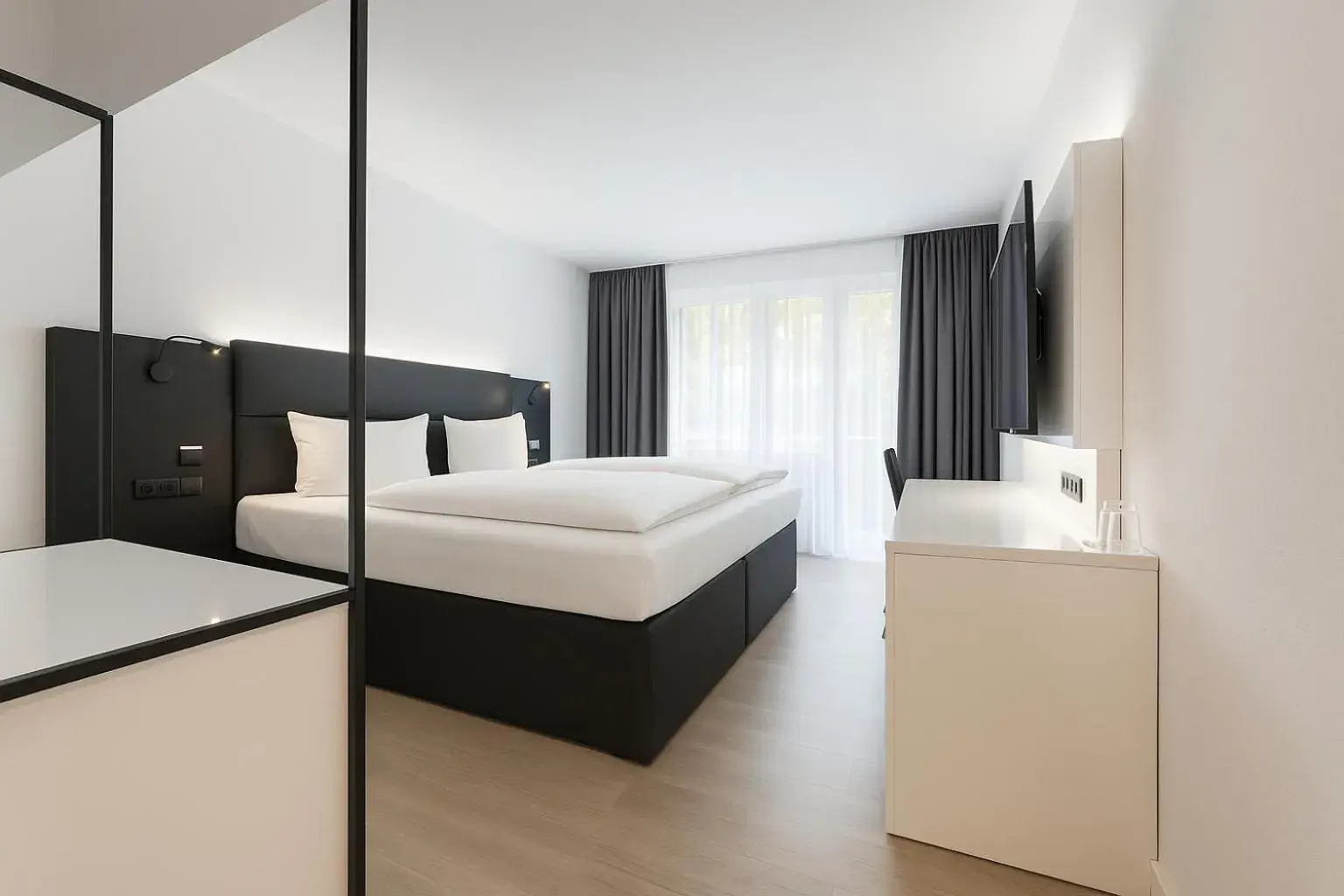 Standard Double Room in DORMERO Hotel Weimar Standard Double Room in DORMERO Hotel Weimar