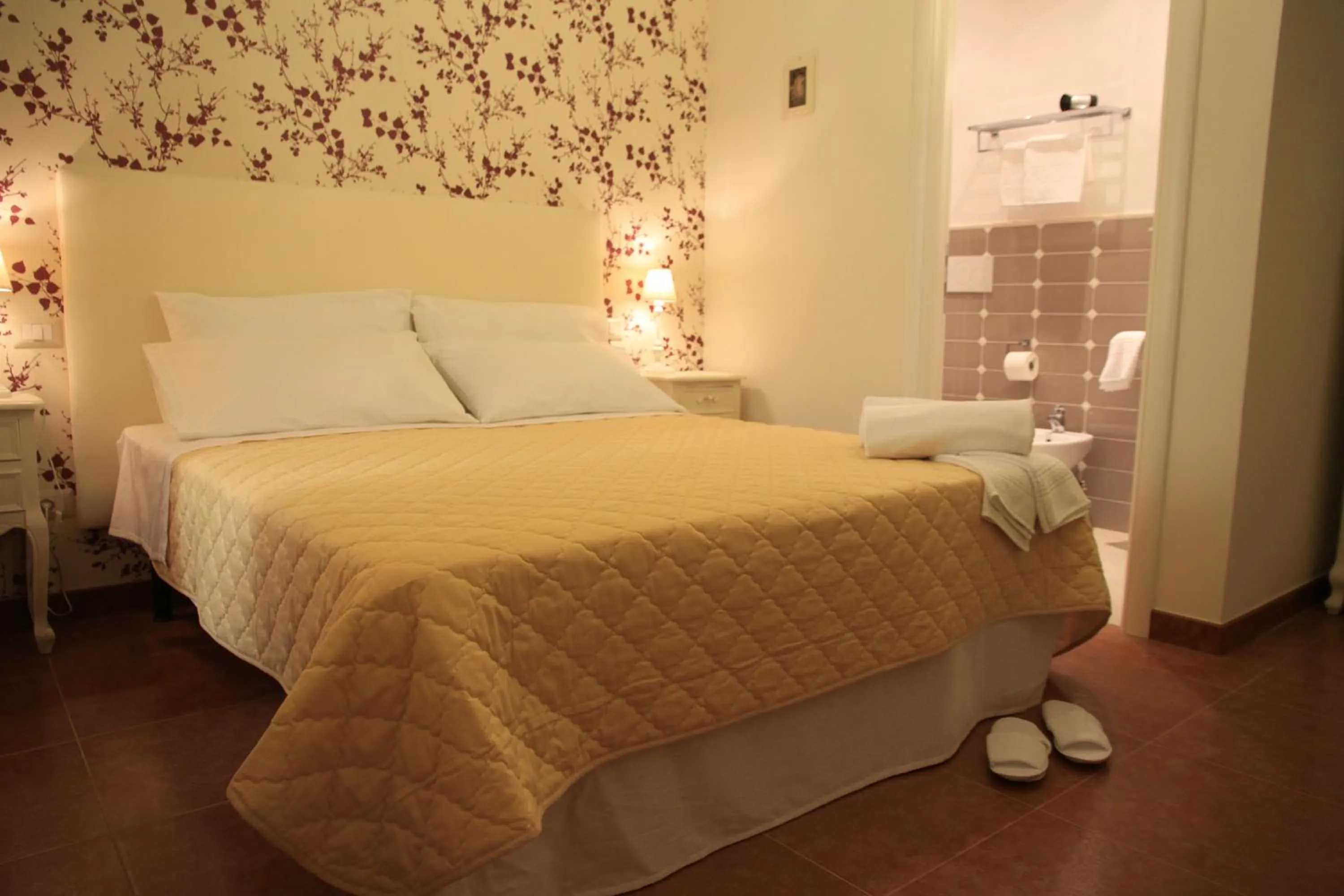 Photo of the whole room, Bed in Domus Flaviae