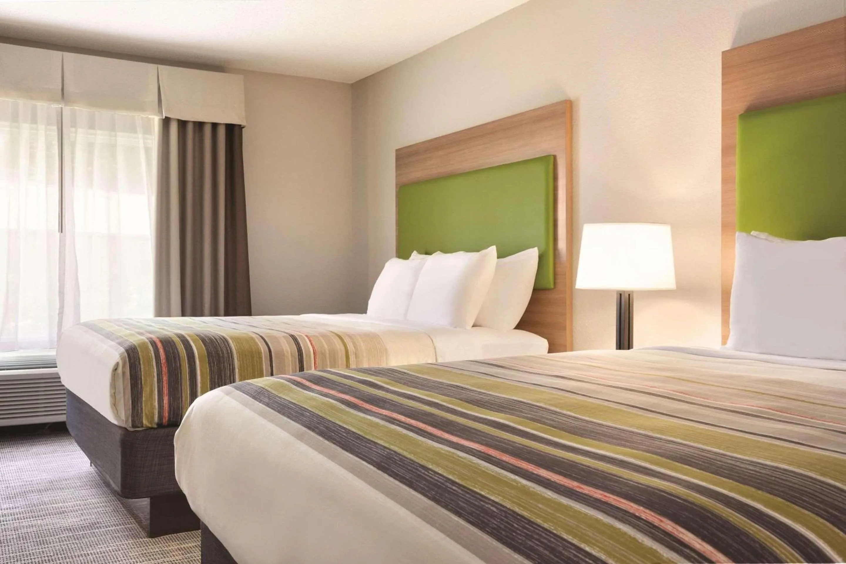 Bedroom, Bed in Country Inn & Suites by Radisson, Greensboro, NC