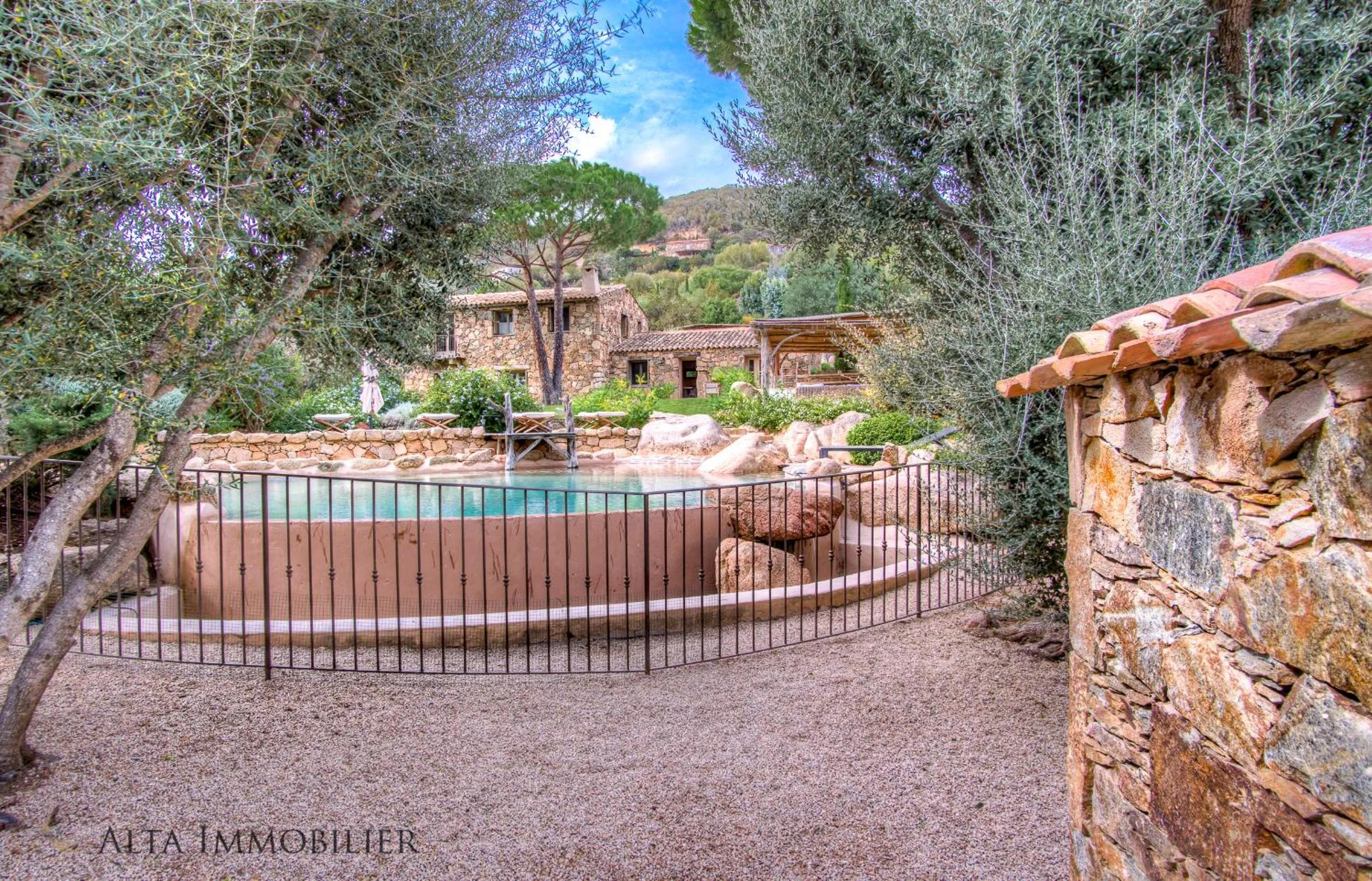 Property building in Villa Serenita Pallombaggia