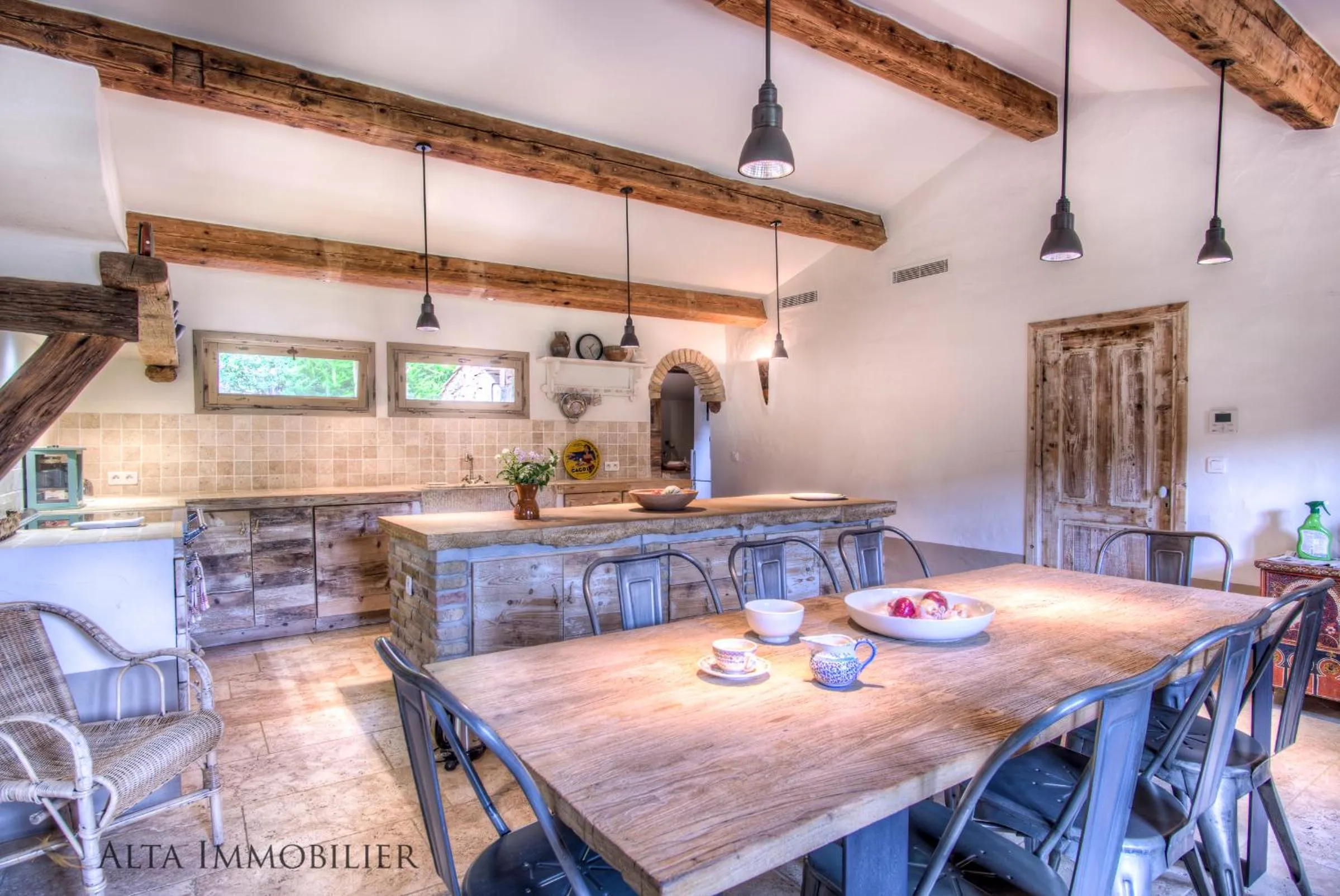 Kitchen or kitchenette in Villa Serenita Pallombaggia