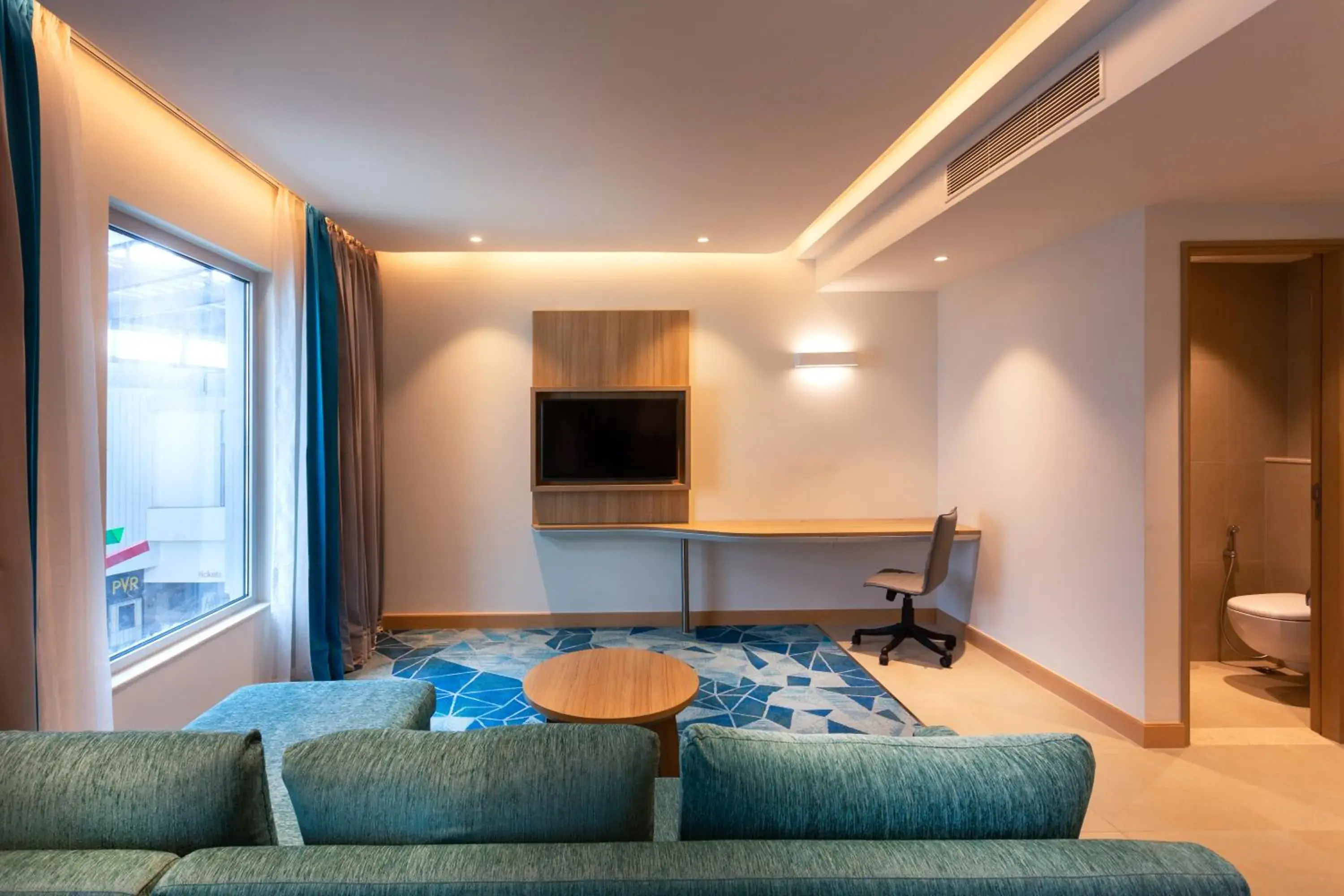 Bathroom in Holiday Inn Express & Suites Bengaluru Old Madras Road by IHG Bathroom in Holiday Inn Express & Suites Bengaluru Old Madras Road by IHG