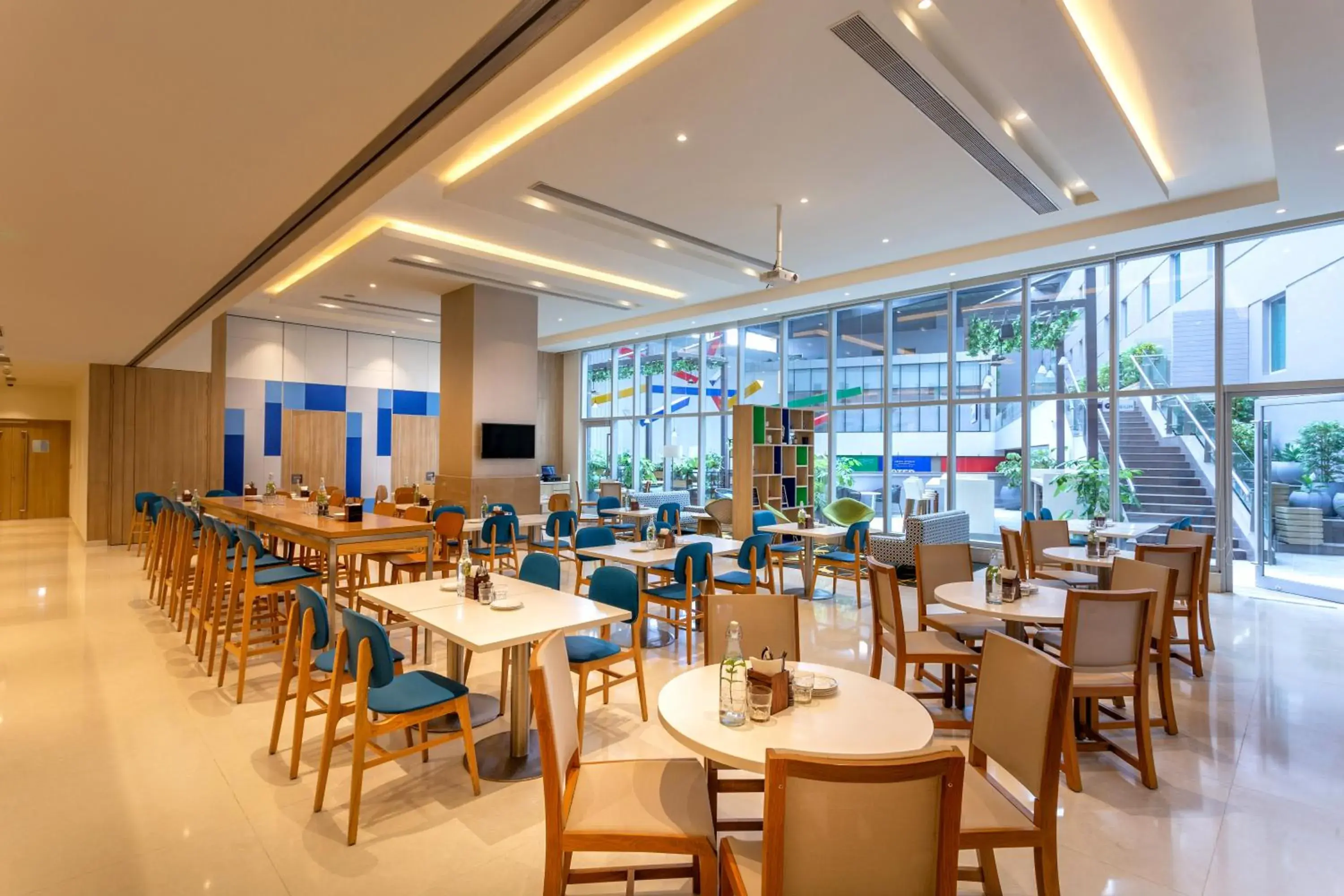 Restaurant/places to eat in Holiday Inn Express & Suites Bengaluru Old Madras Road by IHG Restaurant/places to eat in Holiday Inn Express & Suites Bengaluru Old Madras Road by IHG