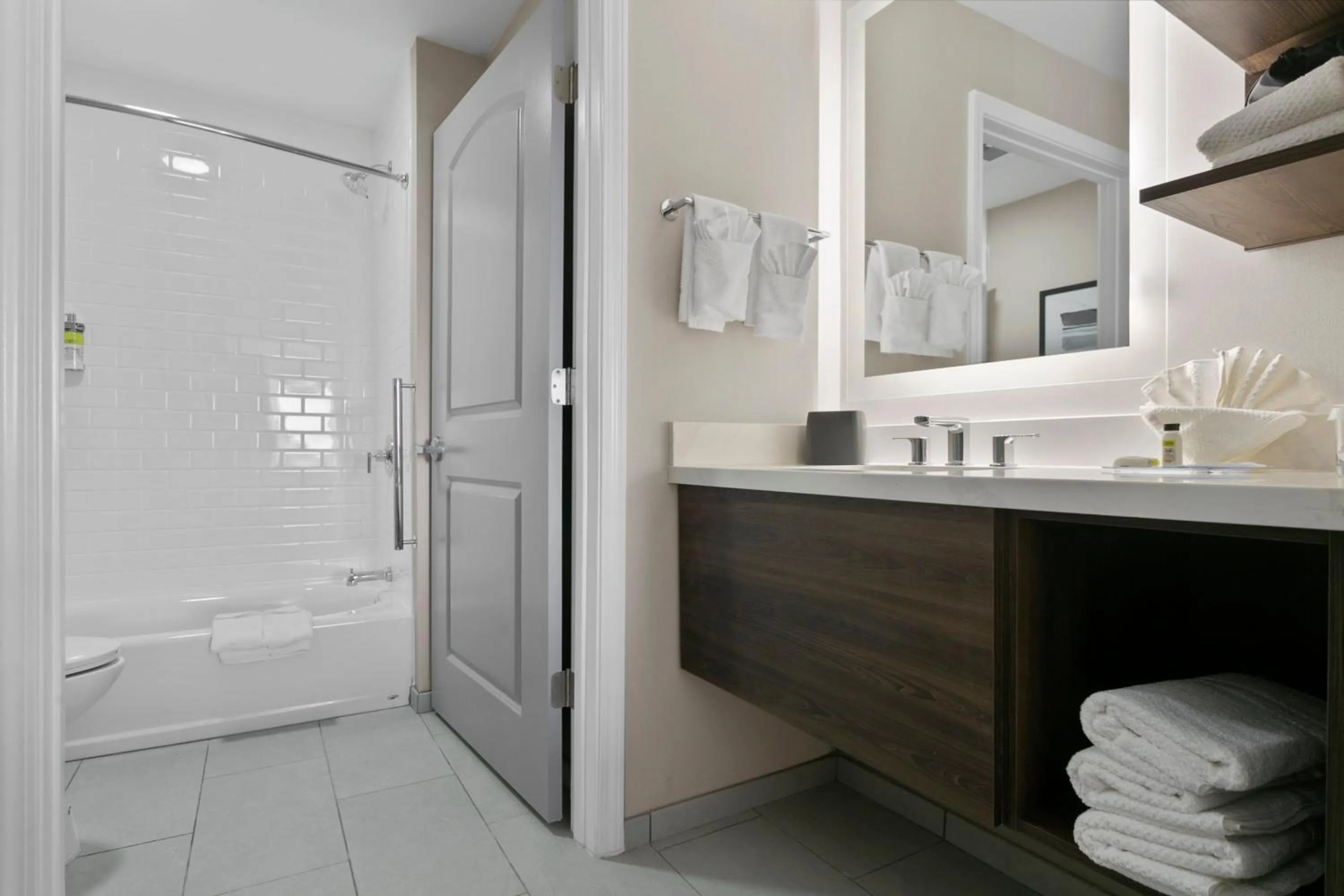 Bedroom in Staybridge Suites - Atlanta NE - Duluth by IHG